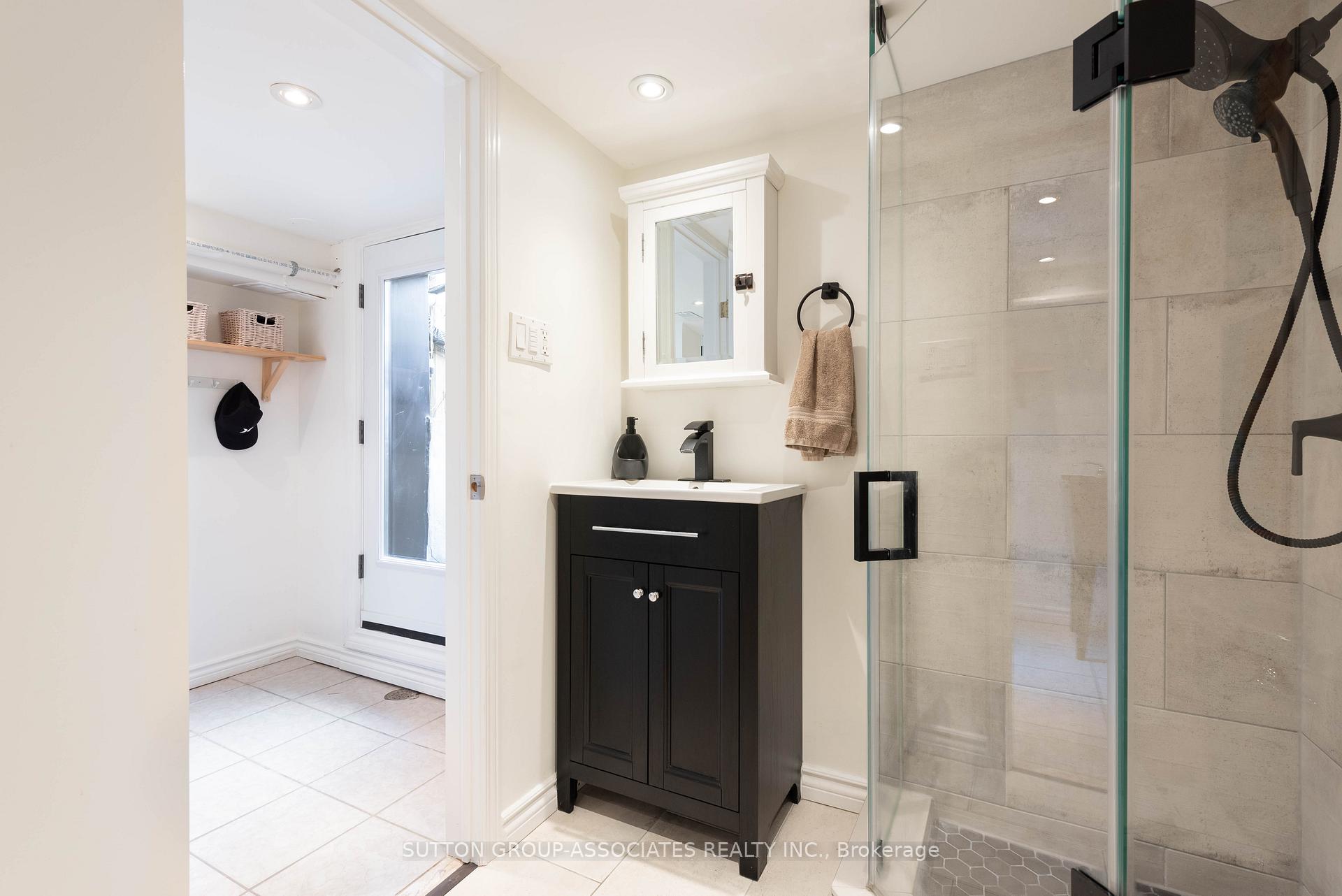 Photo 33 of 407 Westmount Avenue, Toronto, Oakwood Village — HOMEH