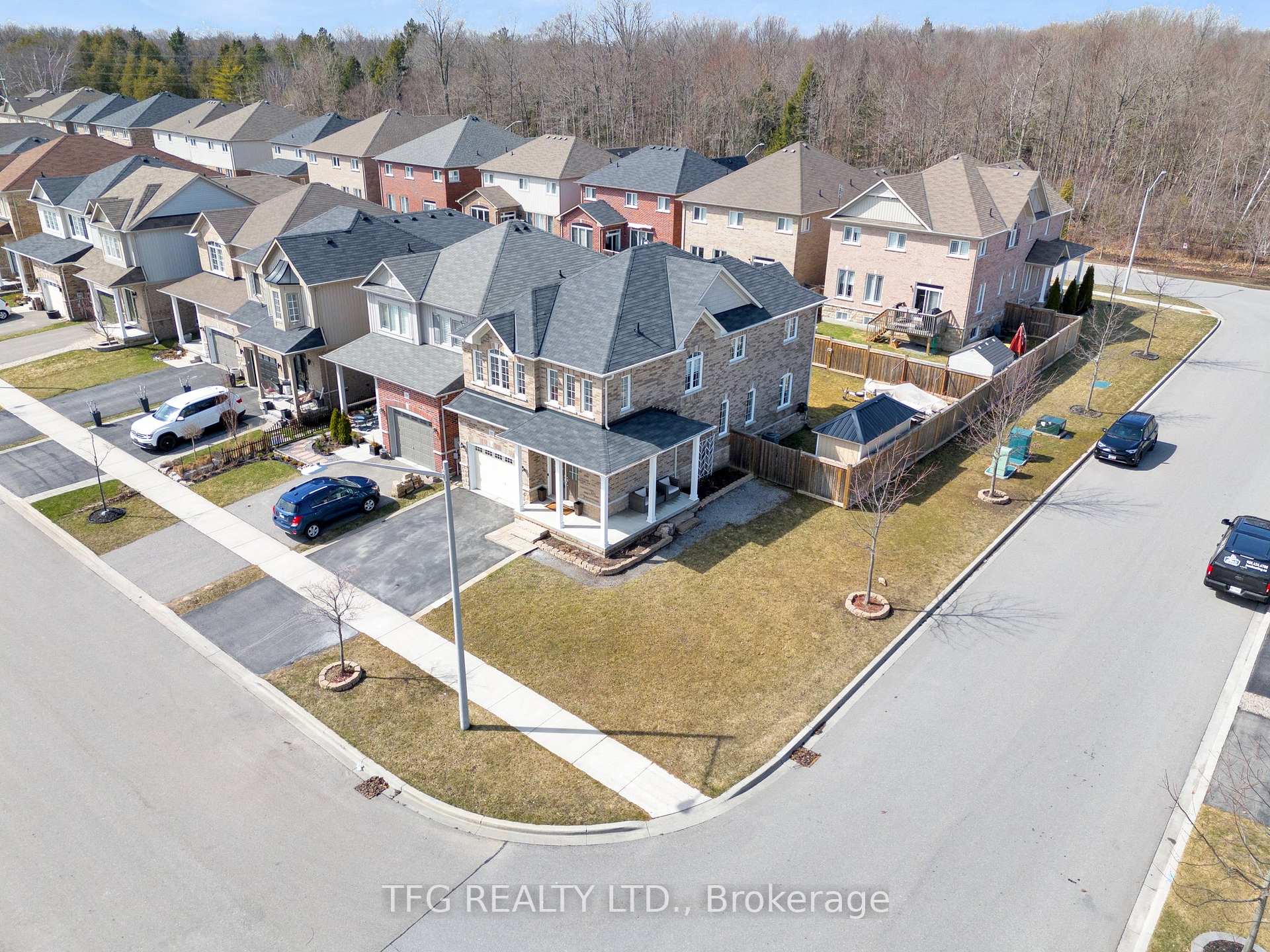 Photo 5 of 193 Elmer Adams Drive, Clarington, Courtice — HOMEH