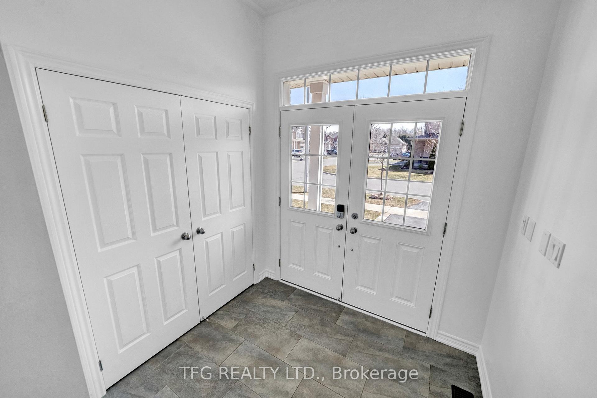 Photo 4 of 193 Elmer Adams Drive, Clarington, Courtice — HOMEH