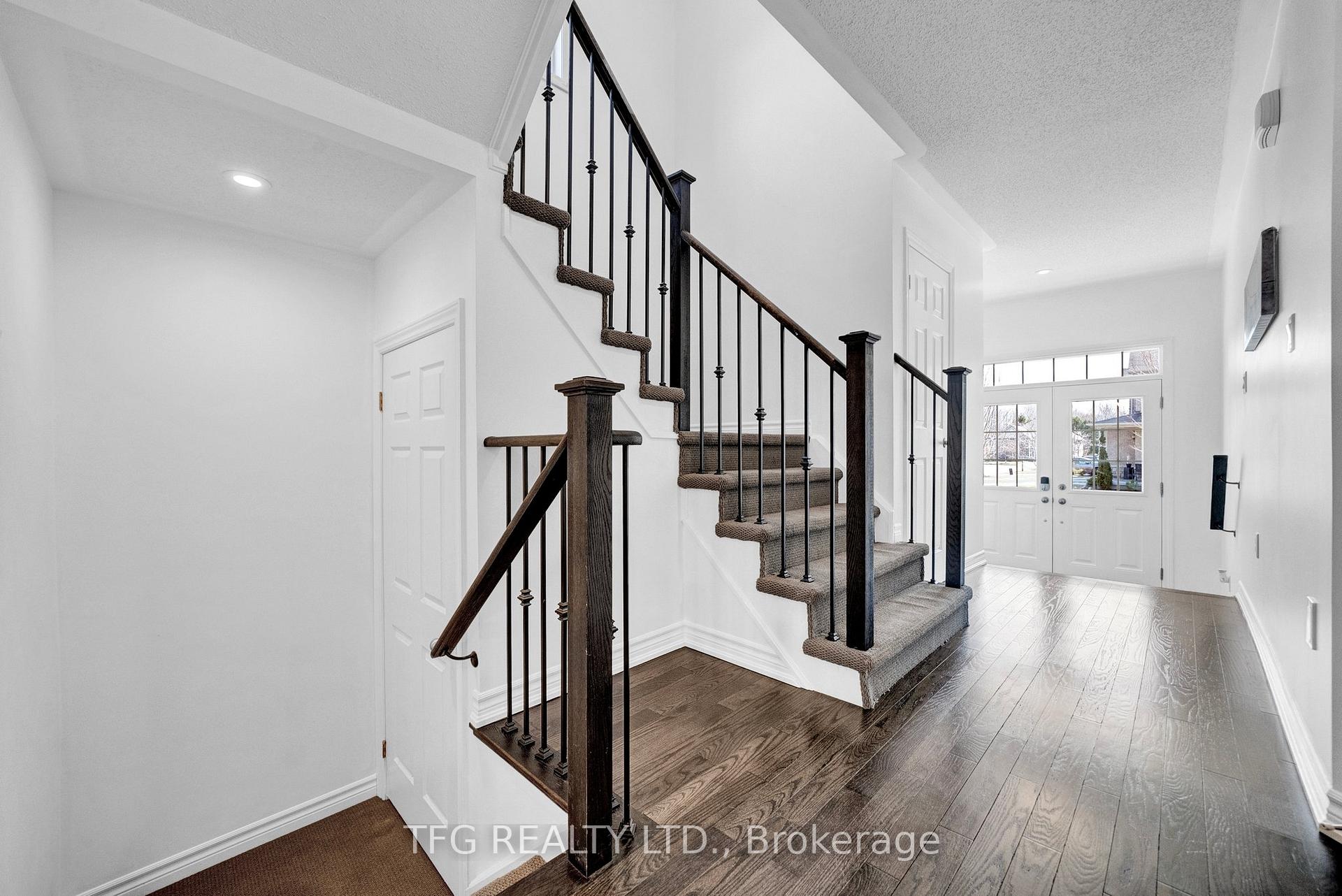 Photo 12 of 193 Elmer Adams Drive, Clarington, Courtice — HOMEH