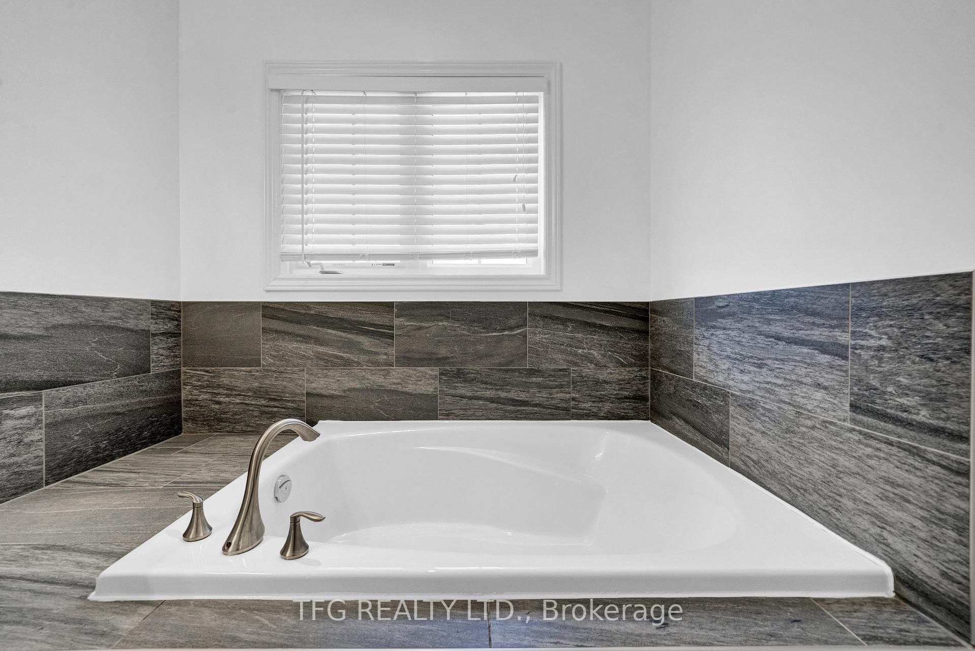 Photo 9 of 193 Elmer Adams Drive, Clarington, Courtice — HOMEH
