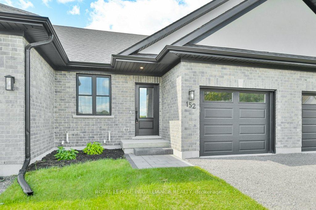 Photo 1 of 152 John Street, Stirling-Rawdon, Stirling Ward — HOMEH