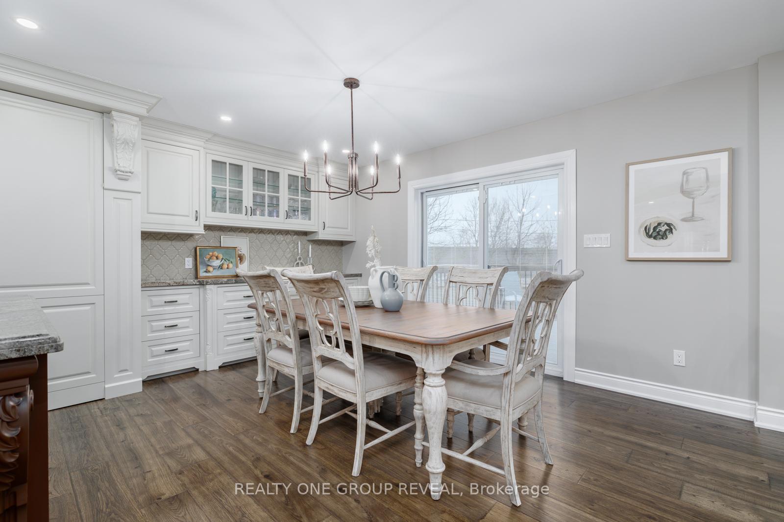 Photo 2 of 211 Lakeview Road, Clarington, Newcastle — HOMEH