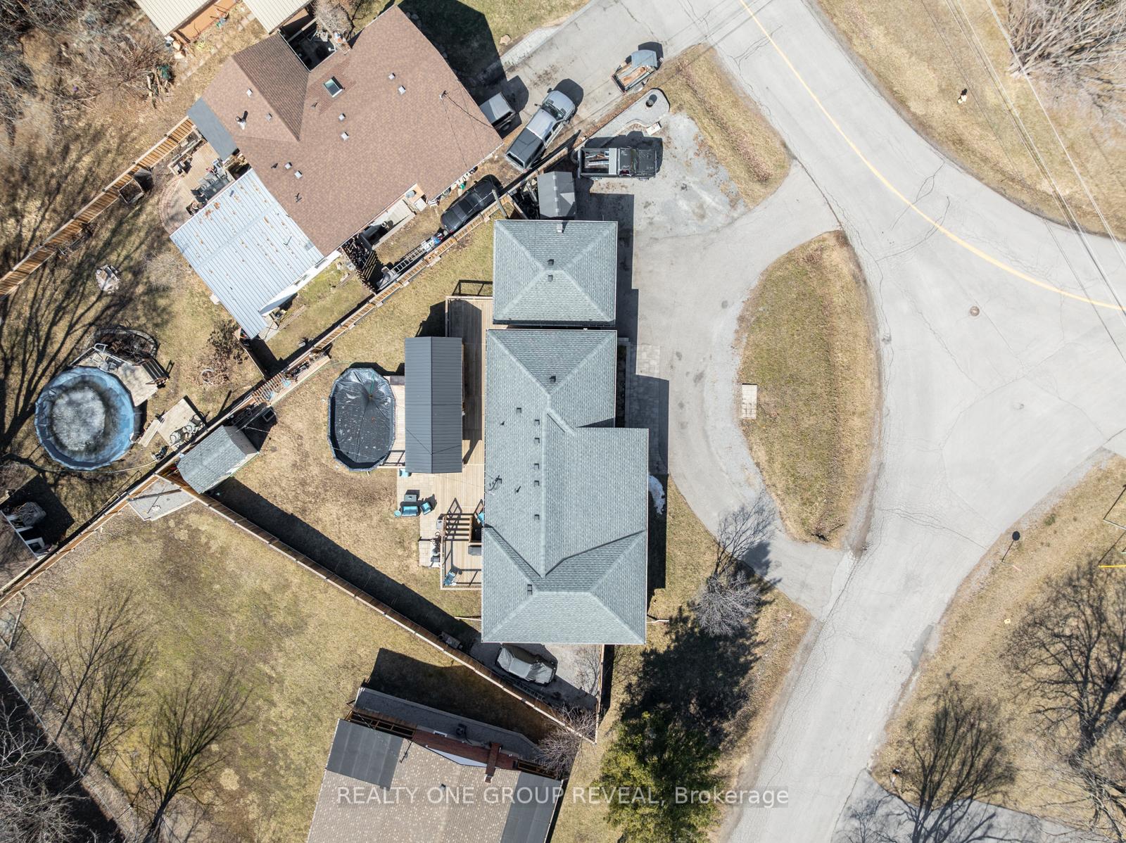 Photo 22 of 211 Lakeview Road, Clarington, Newcastle — HOMEH