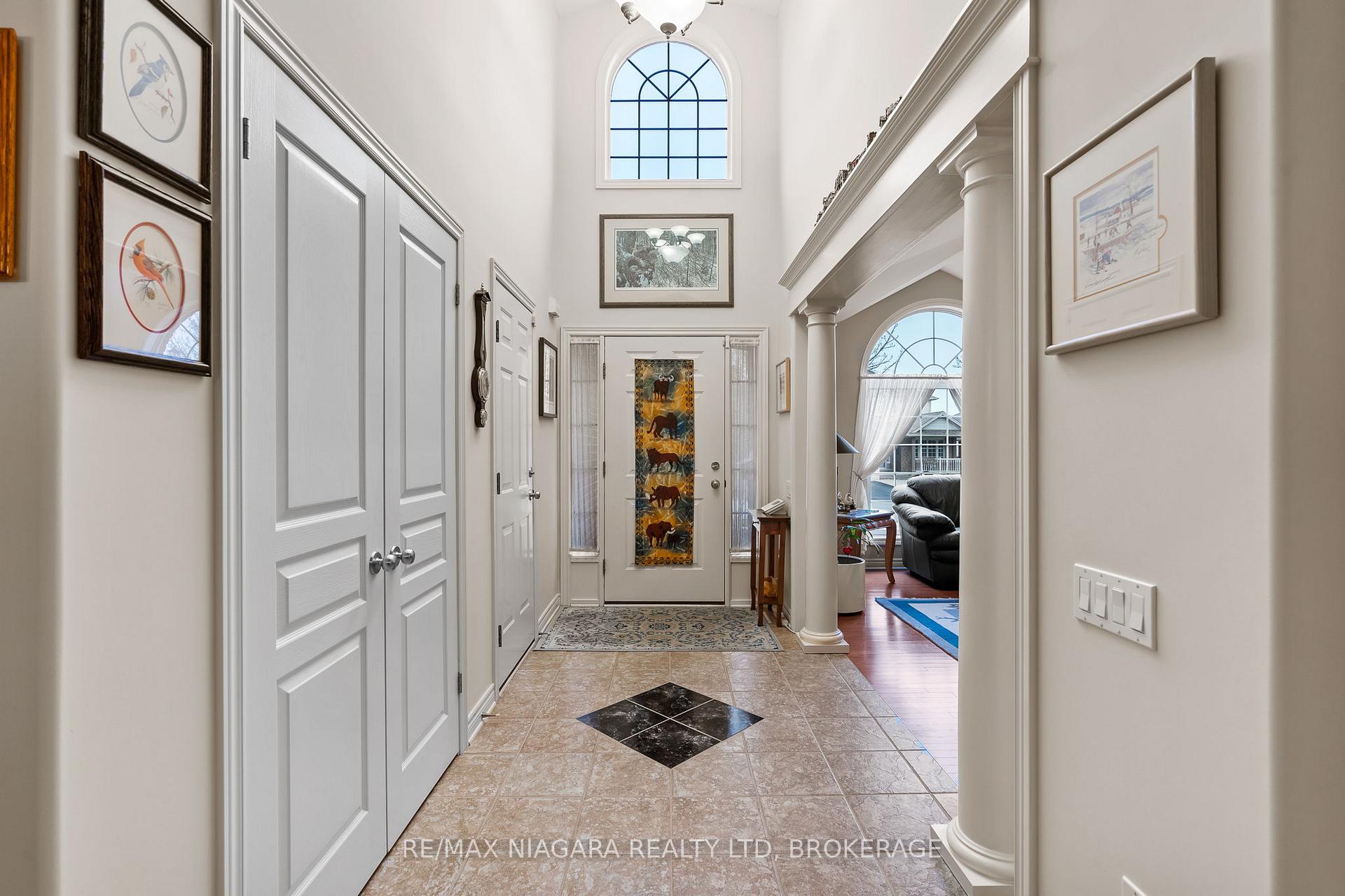 Photo 4 of 10 Montrose Street, St. Catharines, Rykert/Vansickle — HOMEH