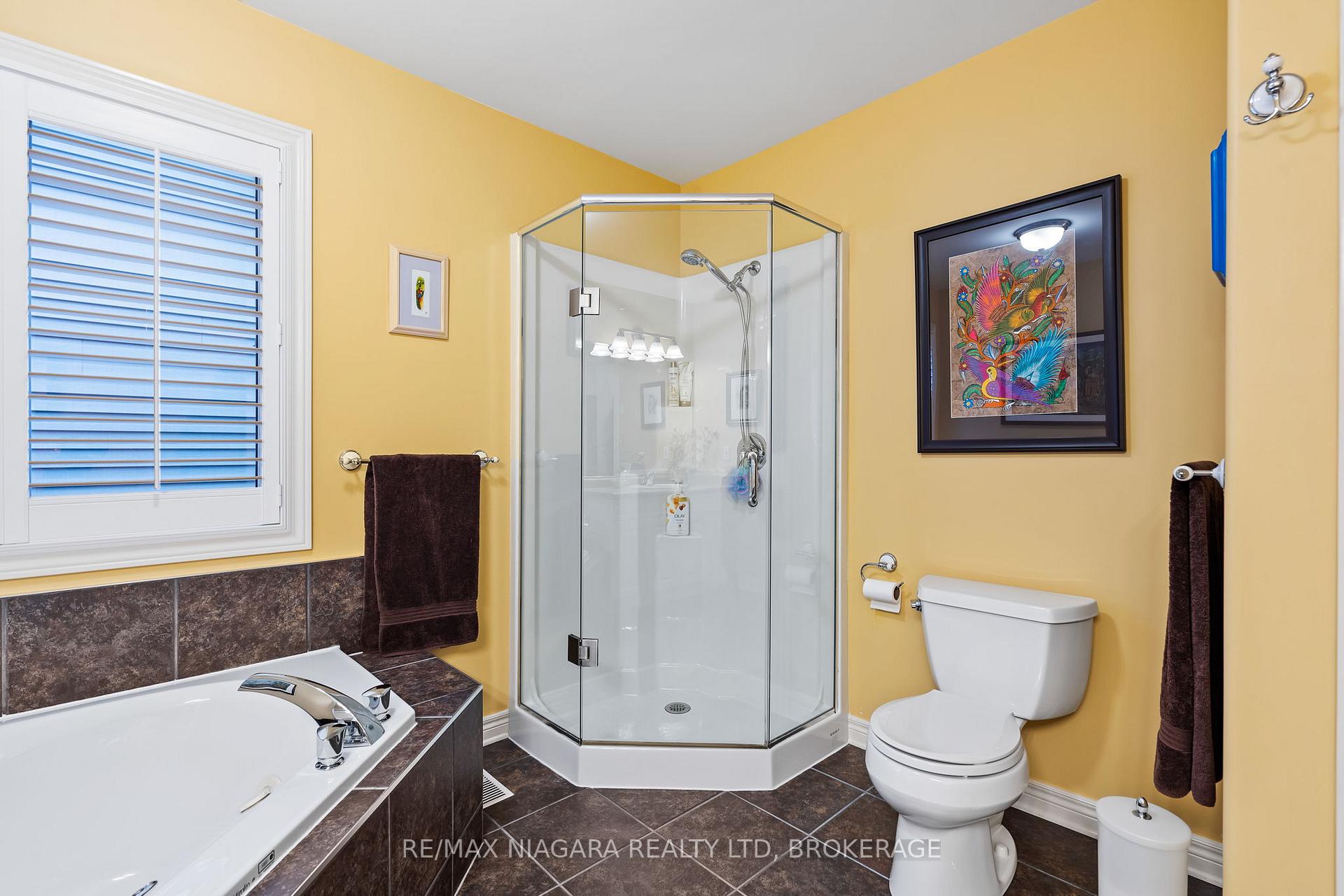 Photo 14 of 10 Montrose Street, St. Catharines, Rykert/Vansickle — HOMEH