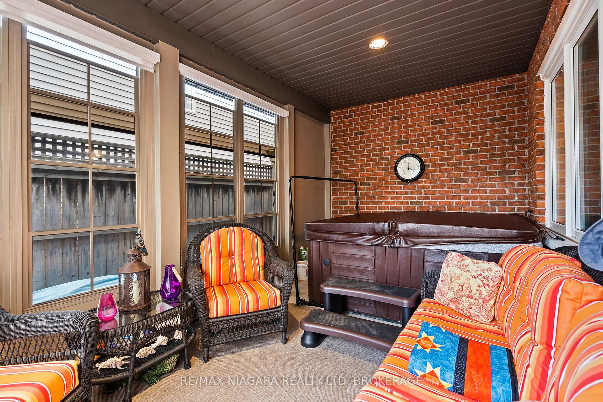 Photo 37 of 10 Montrose Street, St. Catharines, Rykert/Vansickle — HOMEH