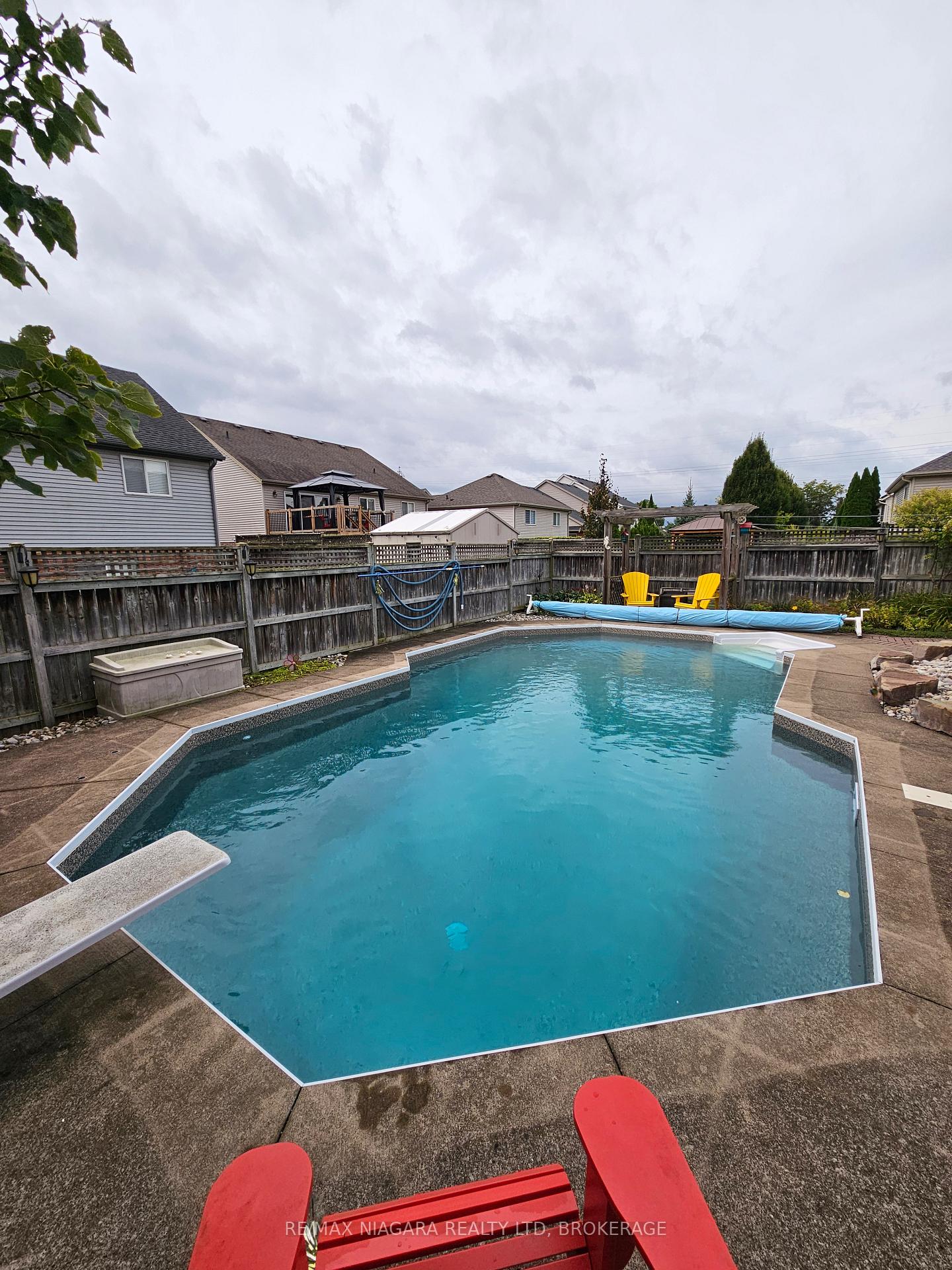 Photo 24 of 10 Montrose Street, St. Catharines, Rykert/Vansickle — HOMEH