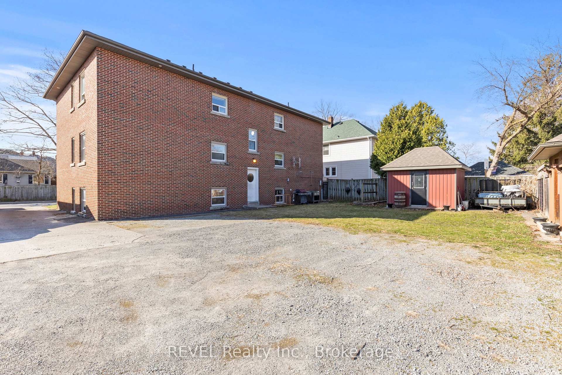 Photo 6 of 89 Beech Street, St. Catharines, Downtown — HOMEH