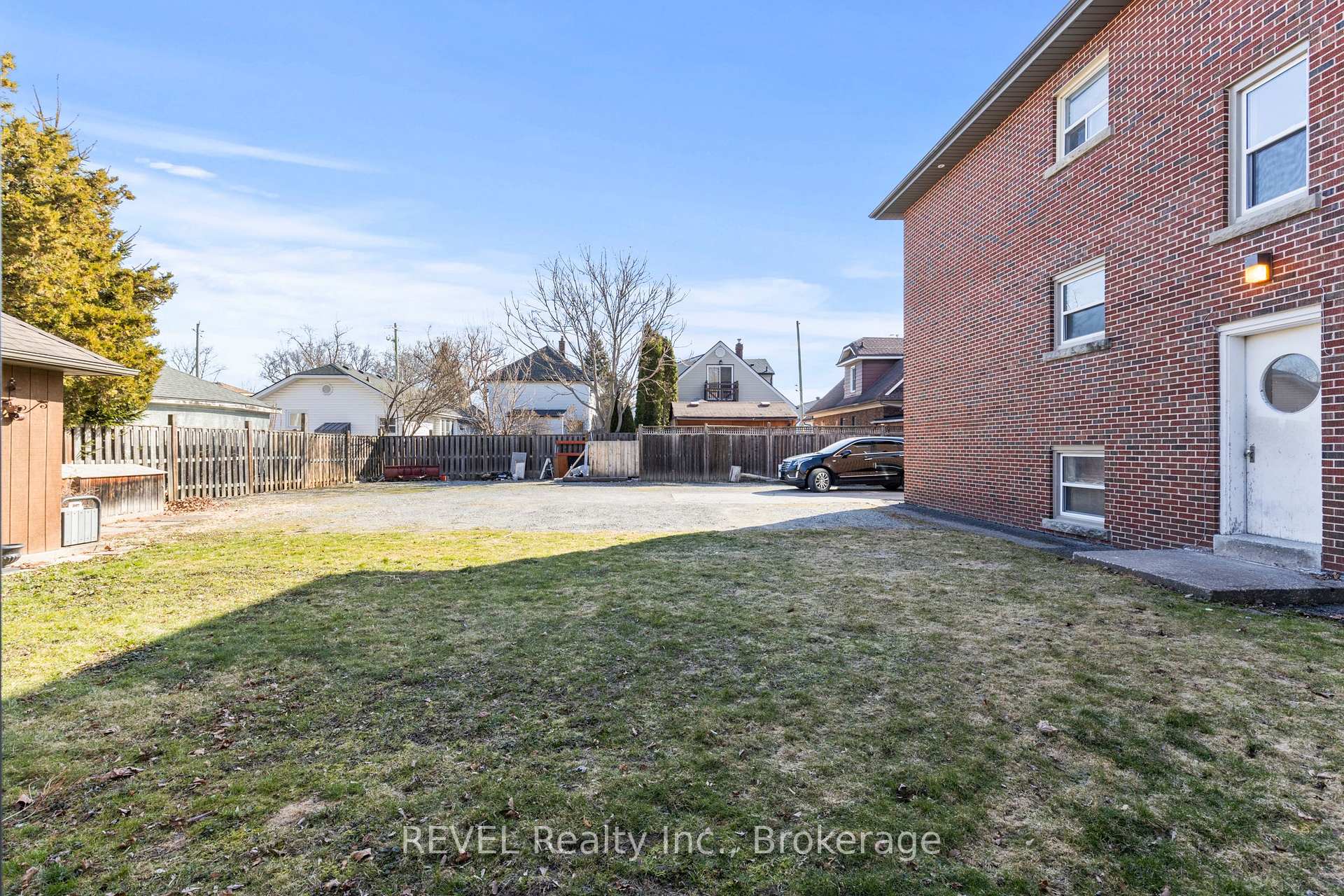 Photo 11 of 89 Beech Street, St. Catharines, Downtown — HOMEH