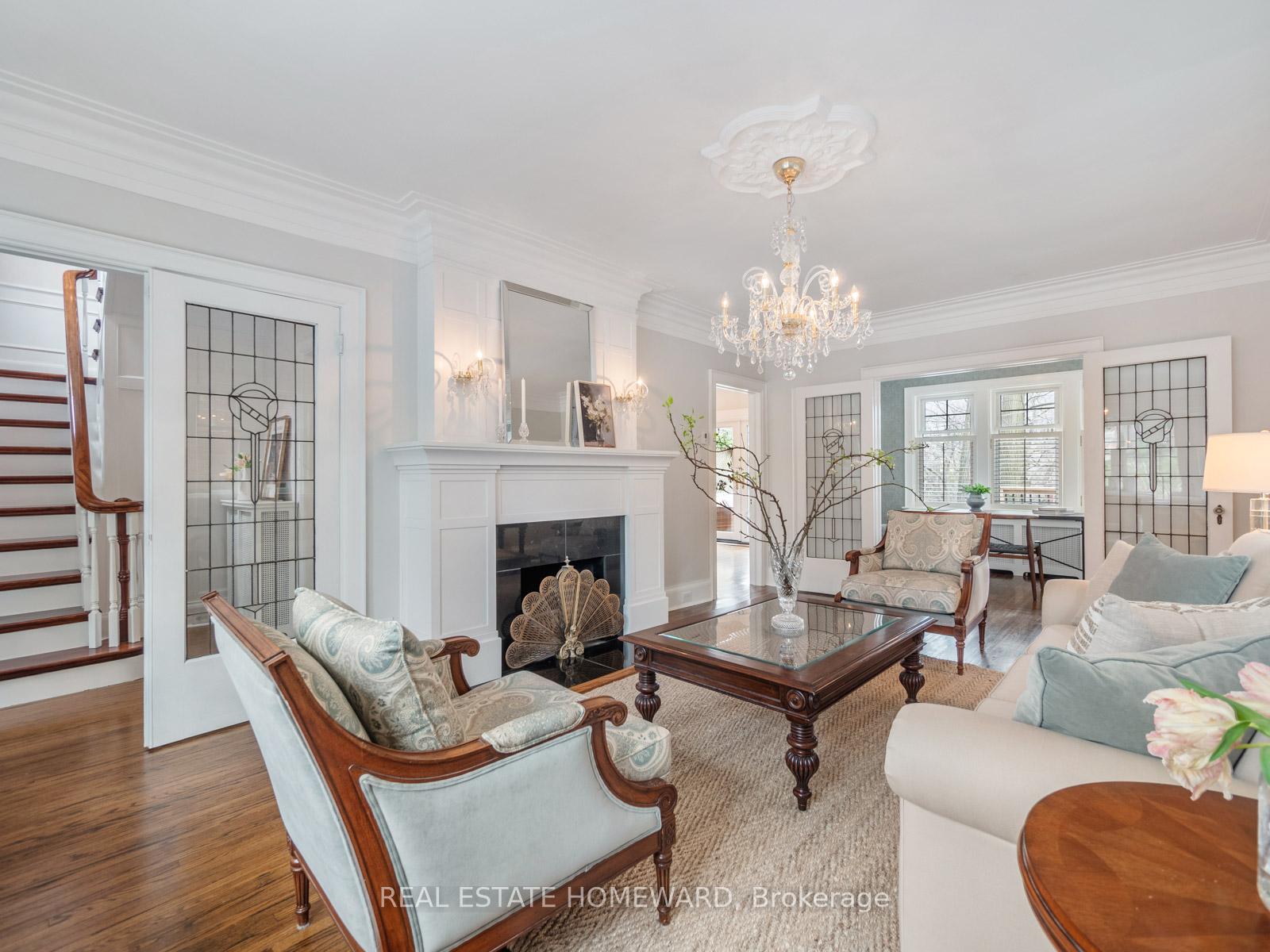 Photo 3 of 53 Beaufort Road, Toronto, The Beaches — HOMEH