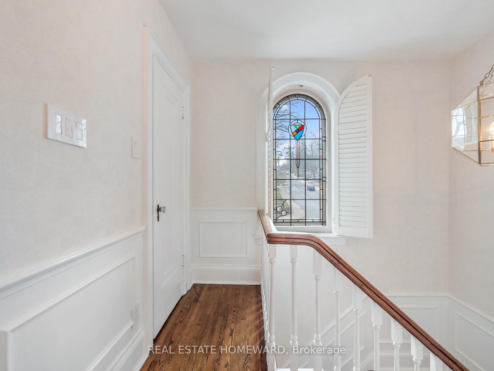 Photo 2 of 53 Beaufort Road, Toronto, The Beaches — HOMEH