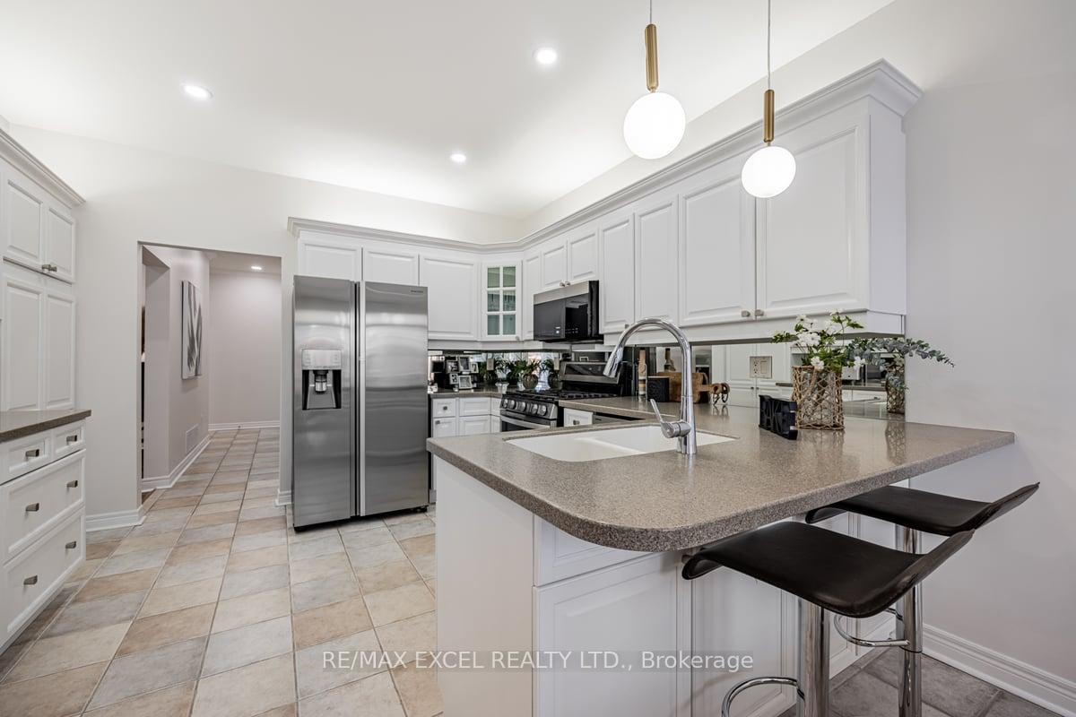 Photo 39 of 8 Weatherill Rd, Markham, Berczy — HOMEH