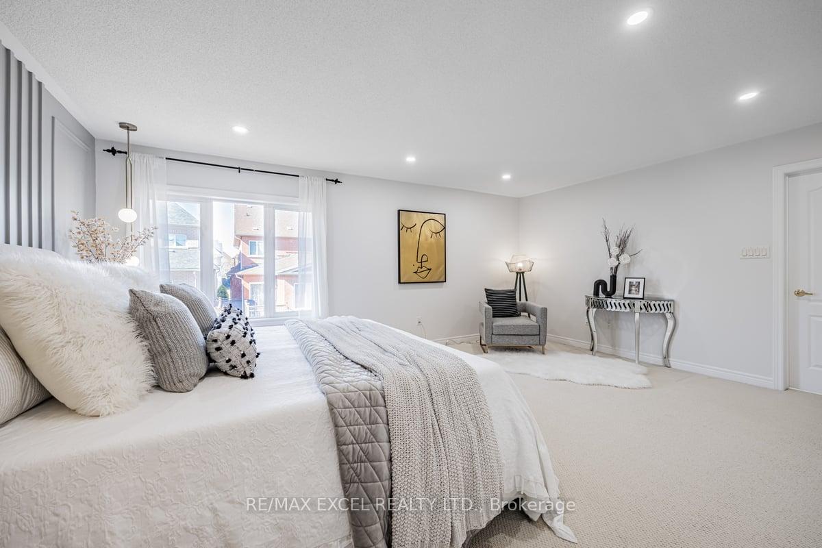 Photo 18 of 8 Weatherill Rd, Markham, Berczy — HOMEH