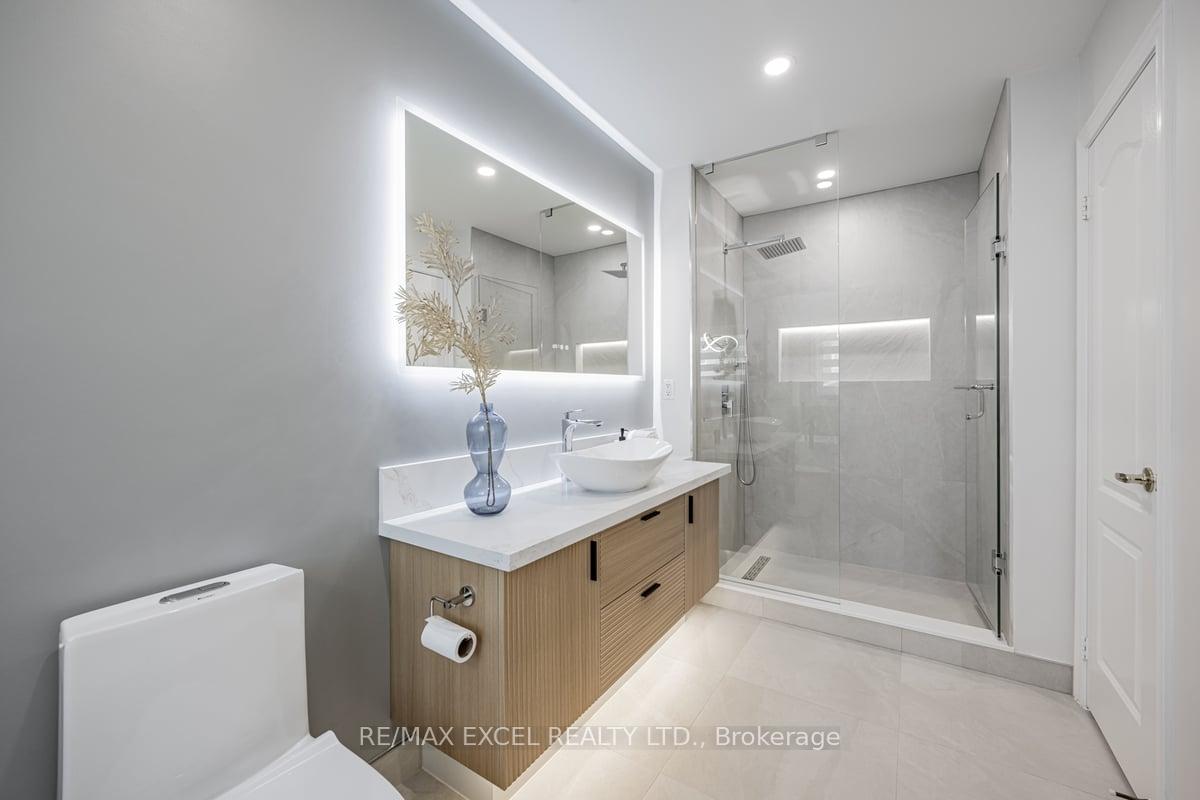 Photo 26 of 8 Weatherill Rd, Markham, Berczy — HOMEH