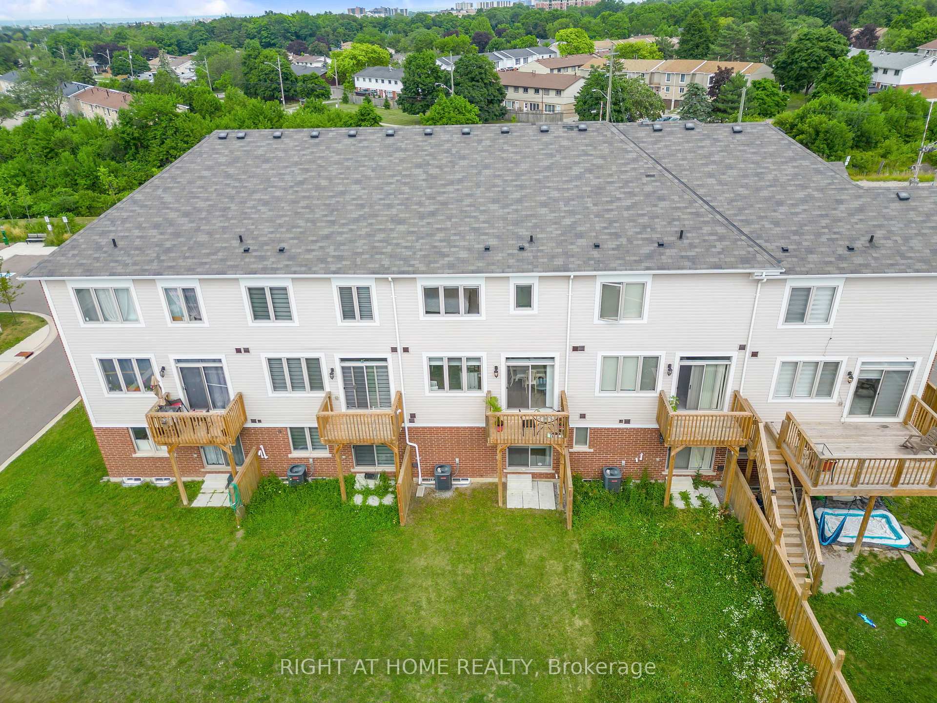Photo 2 of 106 Hibiscus Lane, Hamilton, Vincent — HOMEH