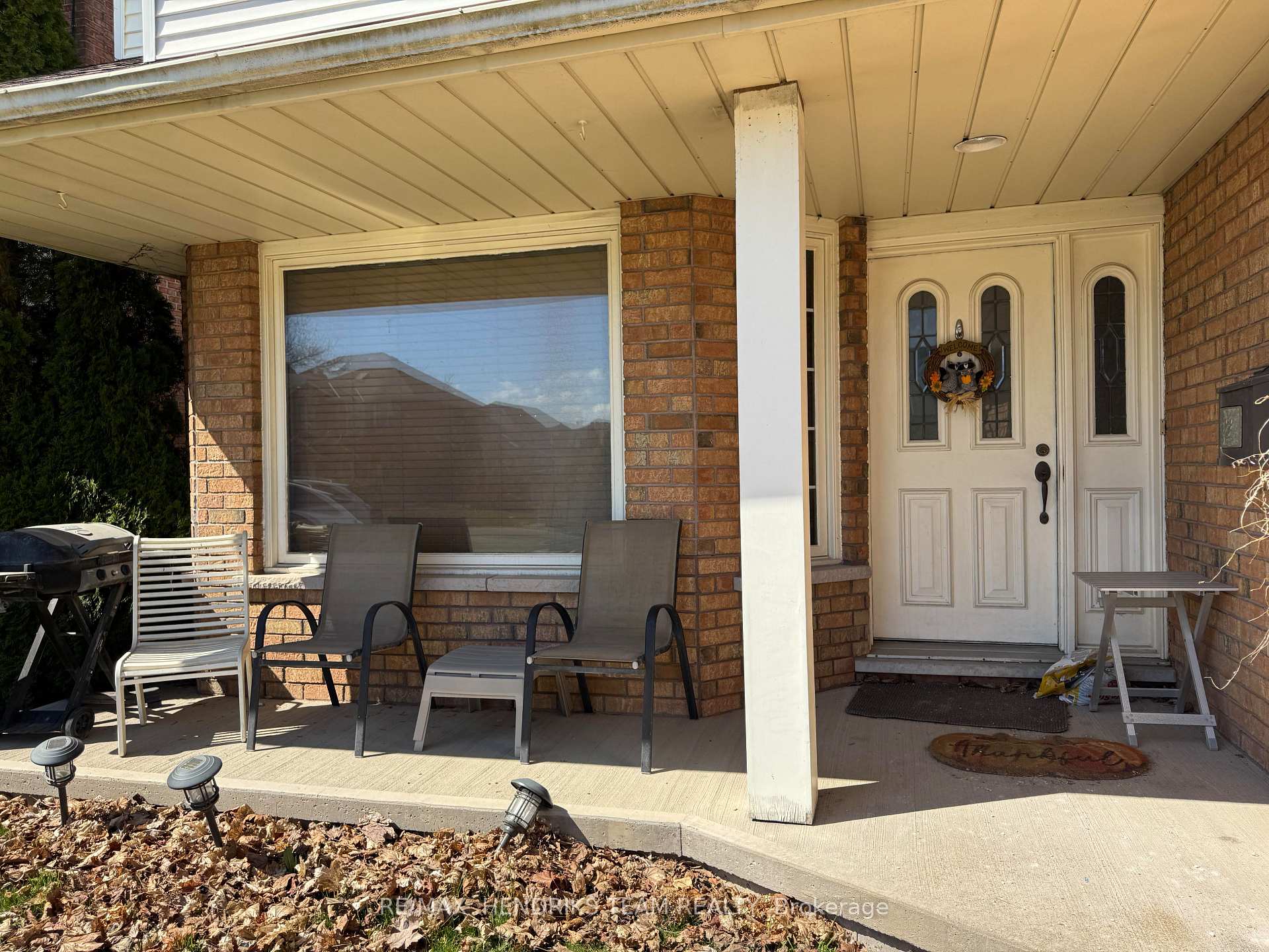 Photo 6 of 104 Sawmill Road, St. Catharines, Grapeview — HOMEH