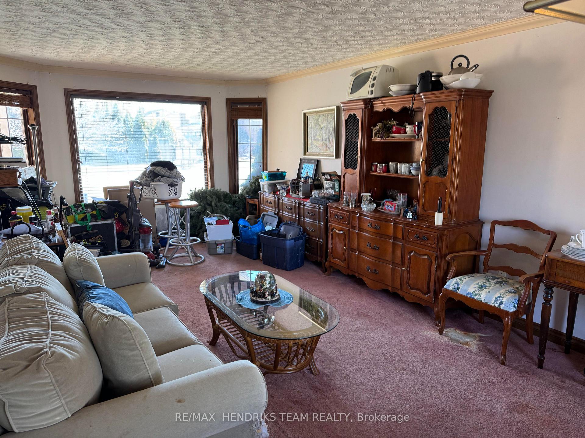 Photo 7 of 104 Sawmill Road, St. Catharines, Grapeview — HOMEH
