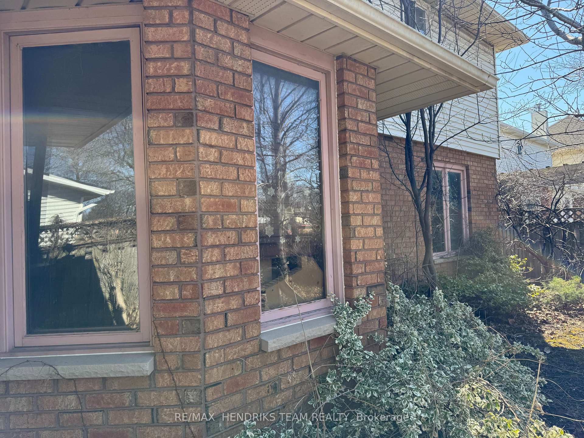 Photo 18 of 104 Sawmill Road, St. Catharines, Grapeview — HOMEH