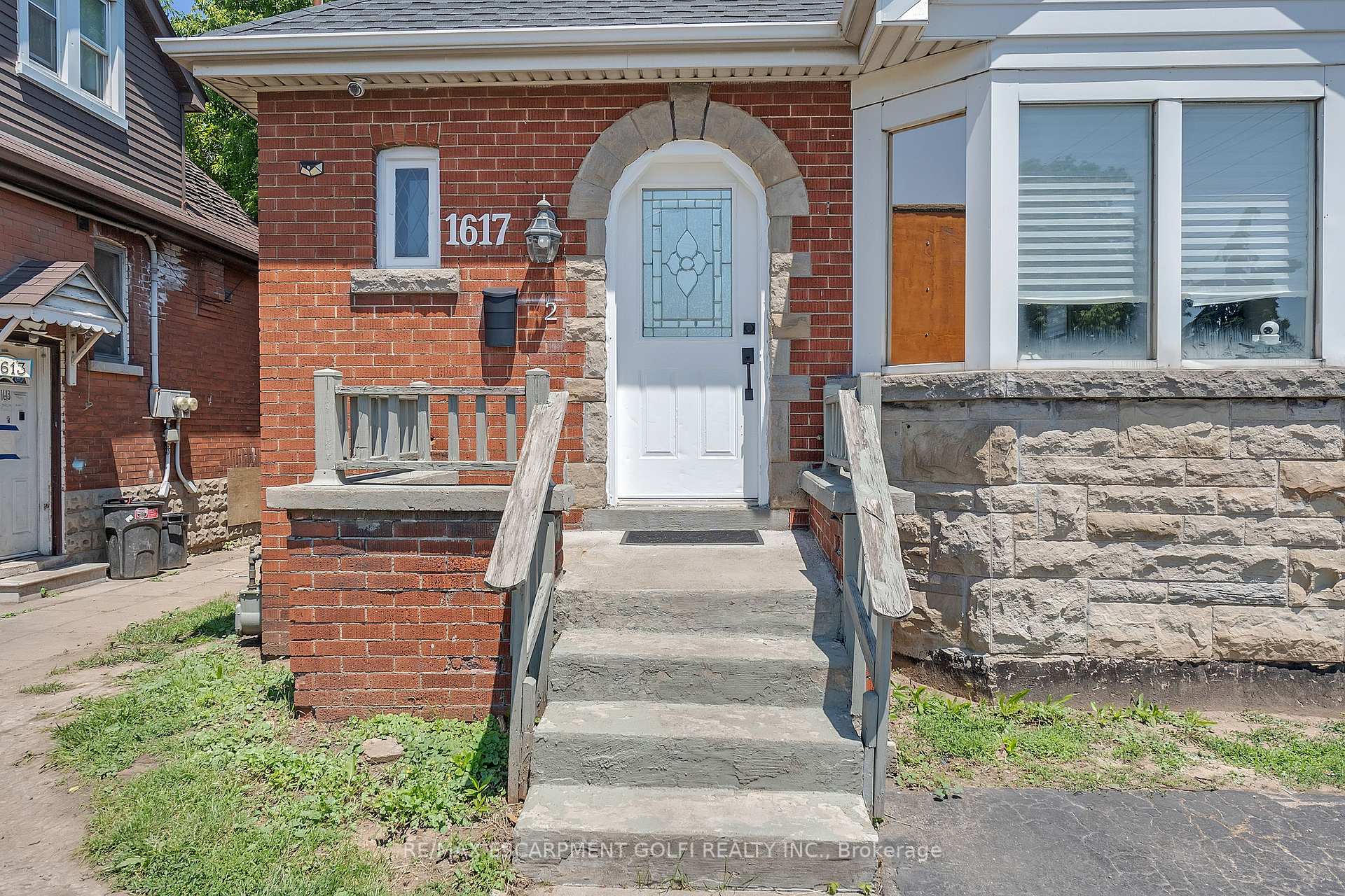 Photo 19 of 1617 Main Street E, Hamilton, Homeside — HOMEH