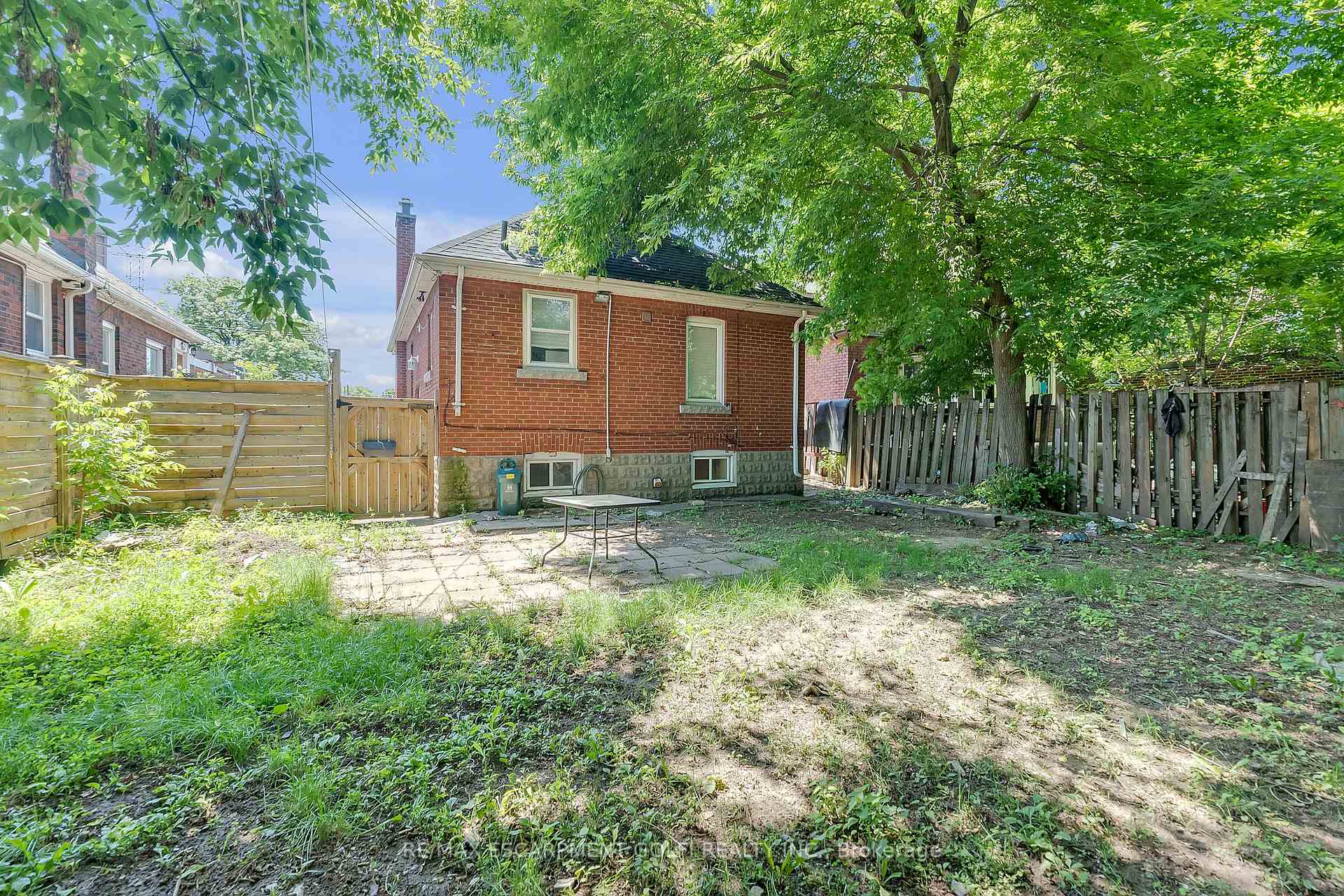 Photo 32 of 1617 Main Street E, Hamilton, Homeside — HOMEH