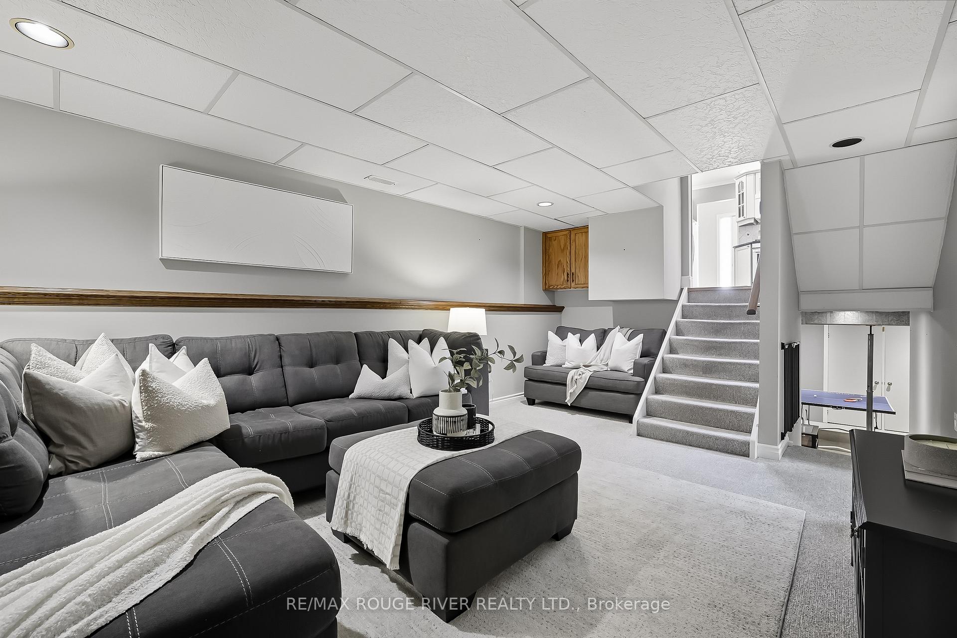 Photo 21 of 7 Vincent Court, Clarington, Newcastle — HOMEH