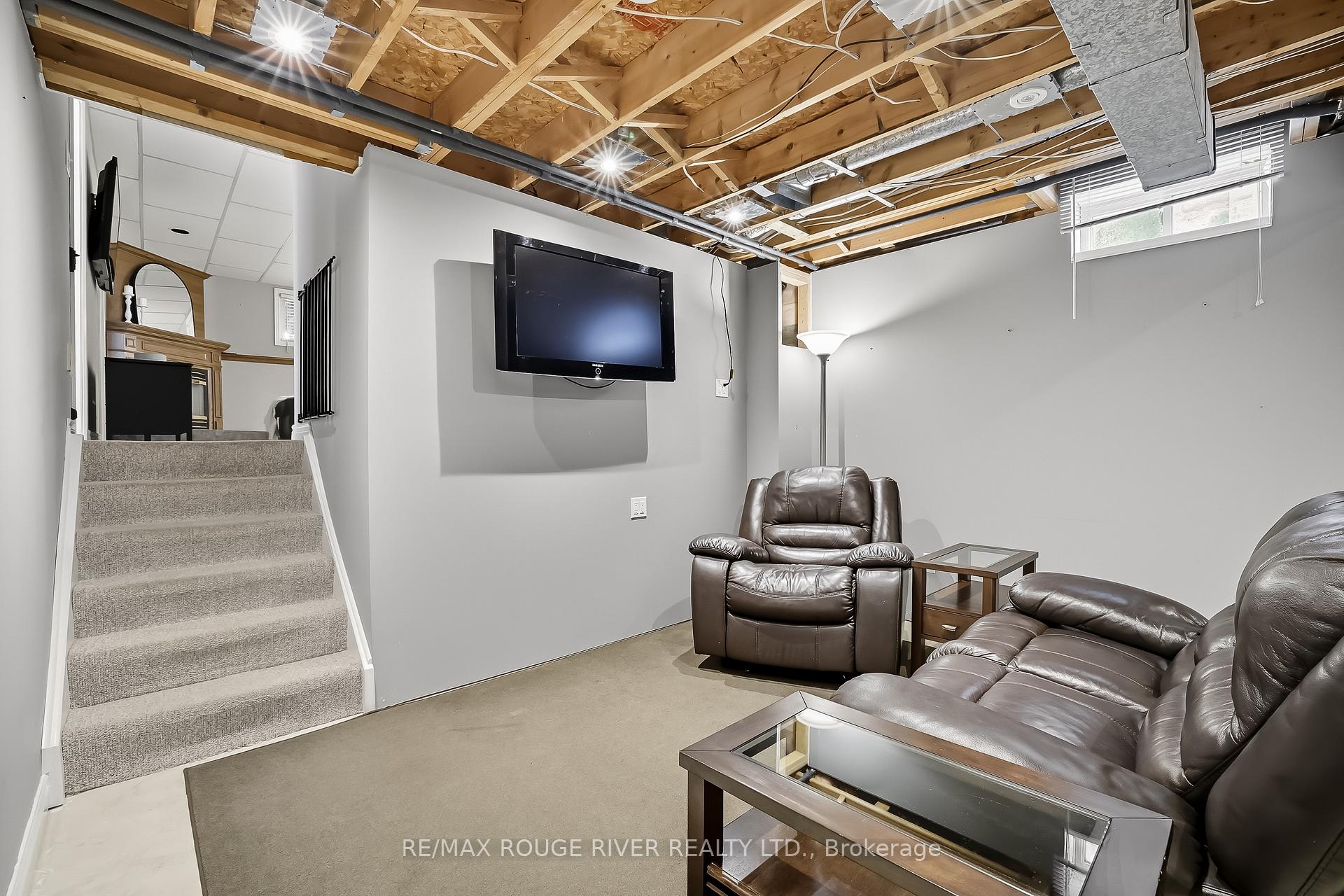 Photo 25 of 7 Vincent Court, Clarington, Newcastle — HOMEH