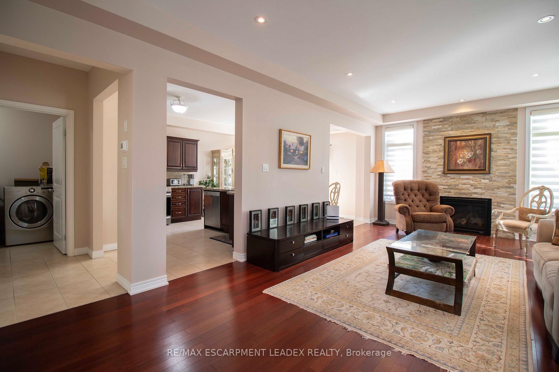 Photo 34 of Unit 30, 441 Stonehenge Drive, Hamilton, Ancaster — HOMEH