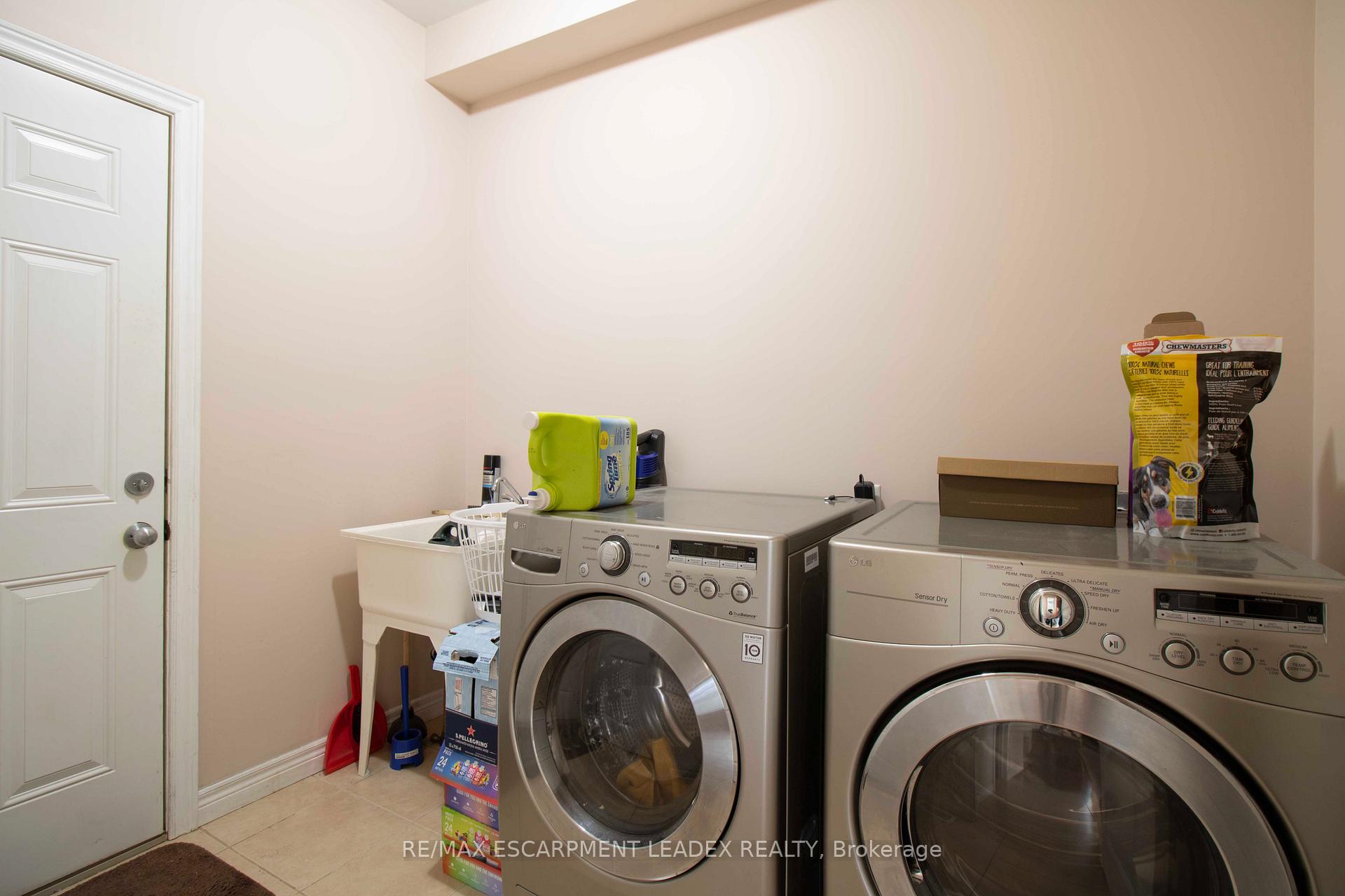 Photo 29 of Unit 30, 441 Stonehenge Drive, Hamilton, Ancaster — HOMEH