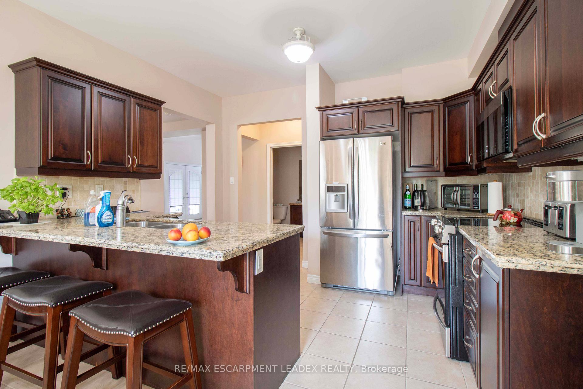 Photo 16 of Unit 30, 441 Stonehenge Drive, Hamilton, Ancaster — HOMEH