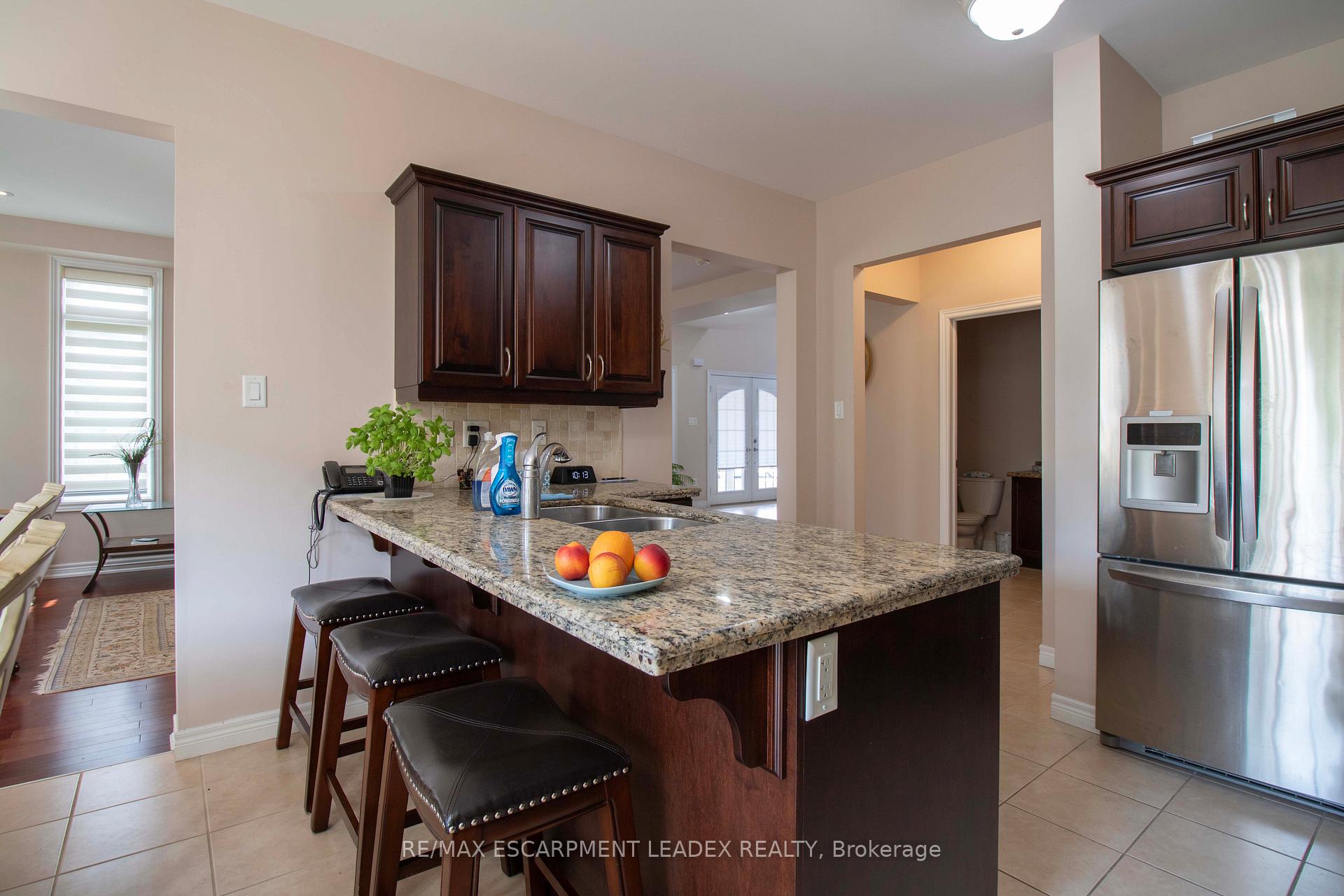 Photo 12 of Unit 30, 441 Stonehenge Drive, Hamilton, Ancaster — HOMEH
