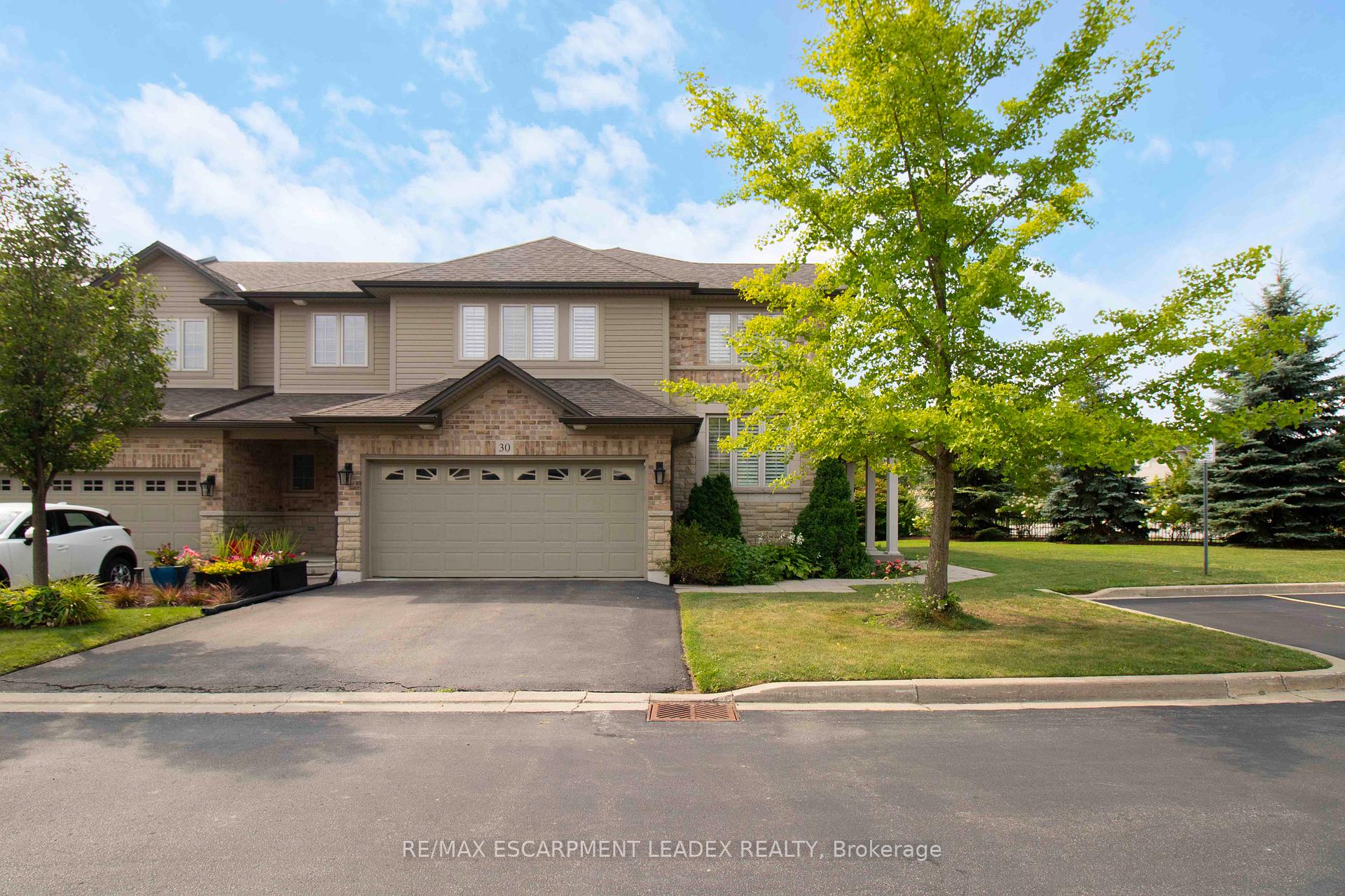 Photo 48 of Unit 30, 441 Stonehenge Drive, Hamilton, Ancaster — HOMEH