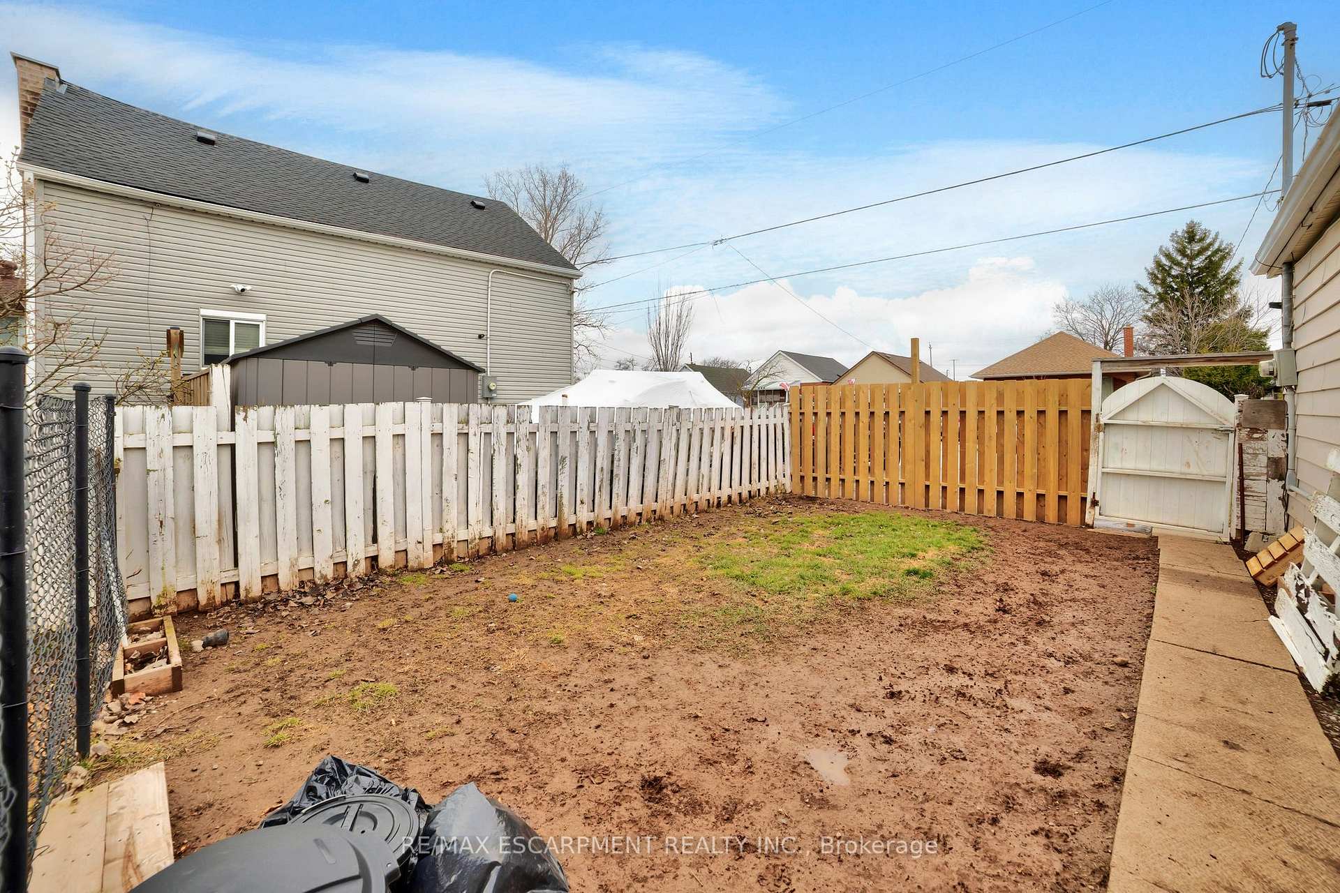 Photo 10 of 426 Waverly Street, Hamilton, McQuesten — HOMEH
