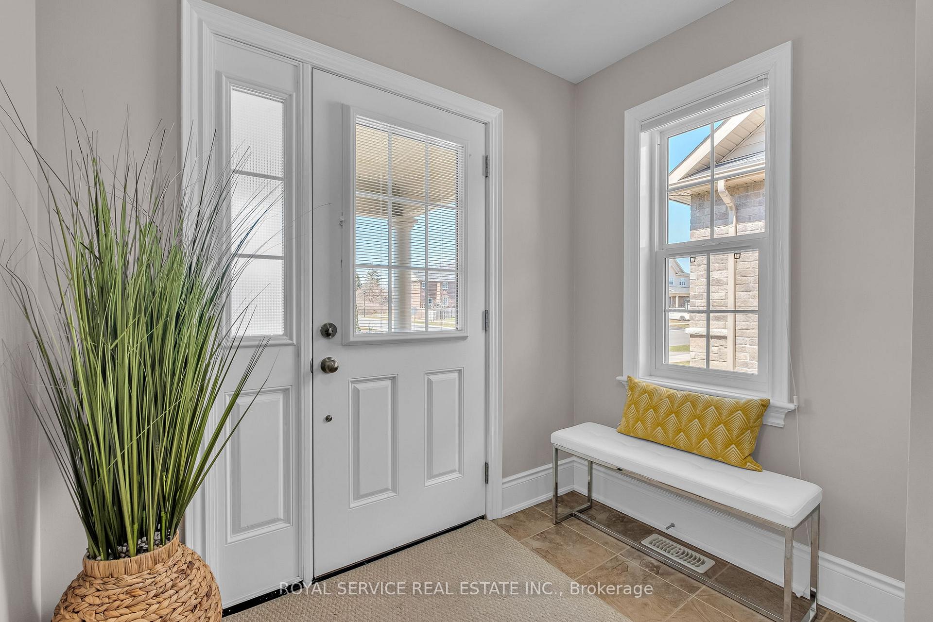 Photo 3 of 270 Rollings Street, Cobourg — HOMEH