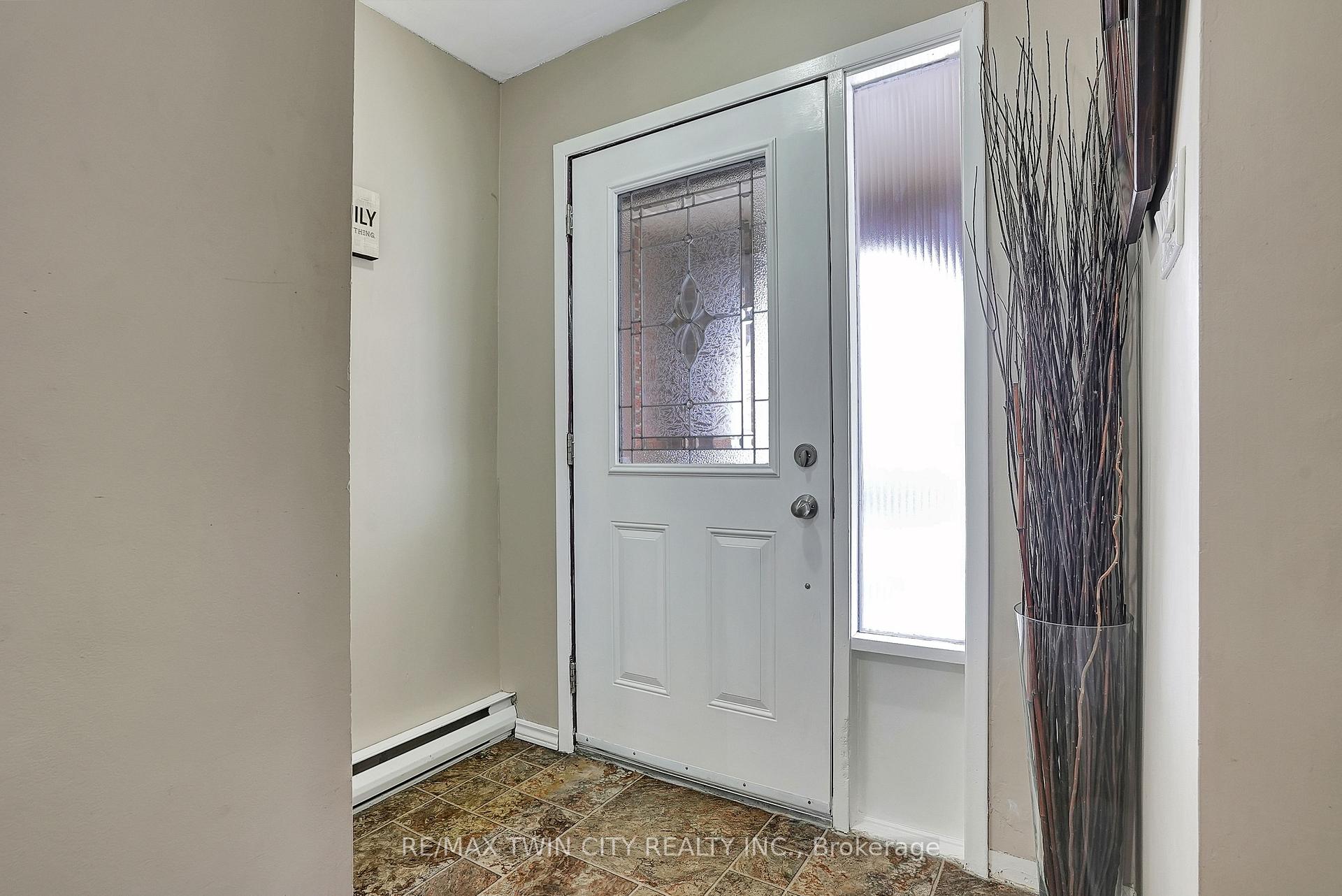 Photo 4 of 46 Maple Street, Wellesley — HOMEH