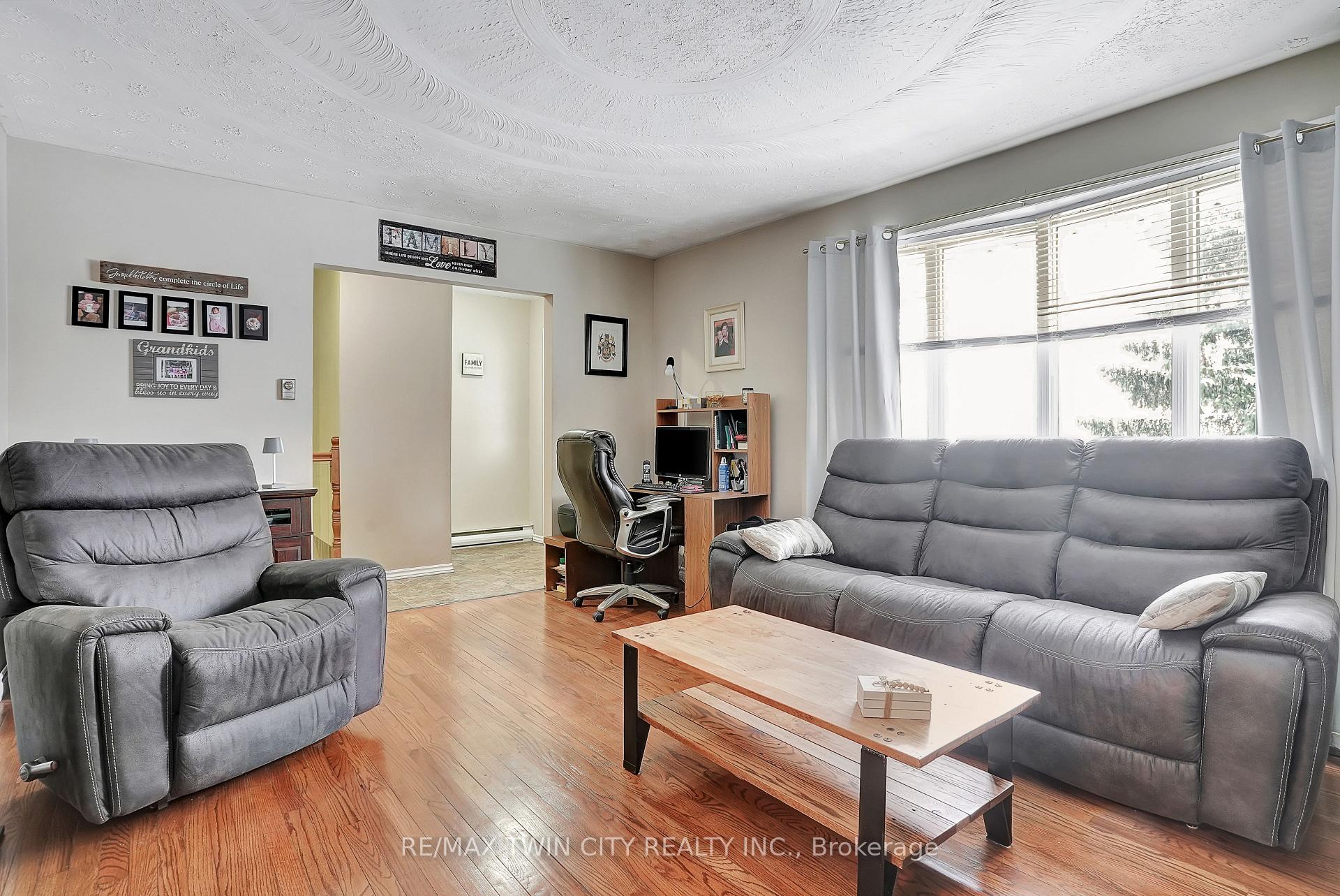 Photo 3 of 46 Maple Street, Wellesley — HOMEH