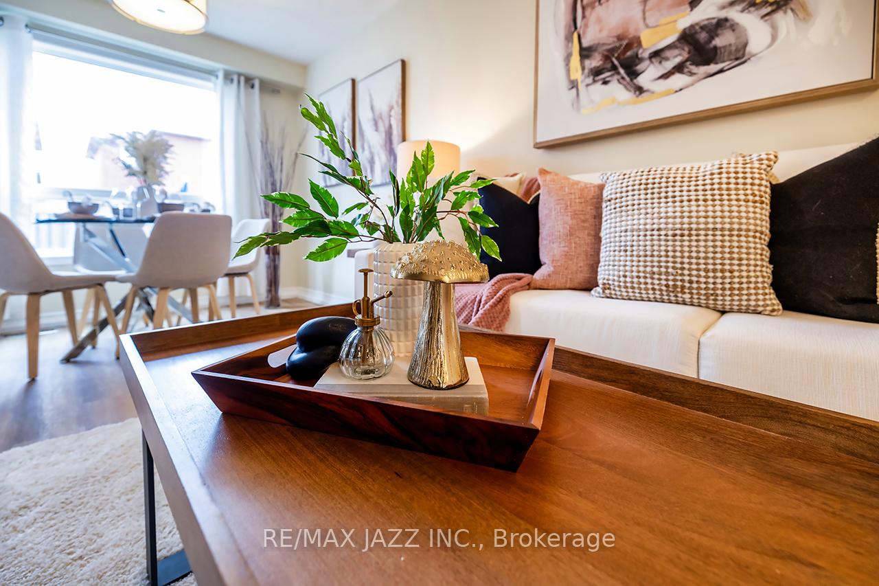 Photo 18 of 1543 Fieldgate Drive, Oshawa, Samac — HOMEH