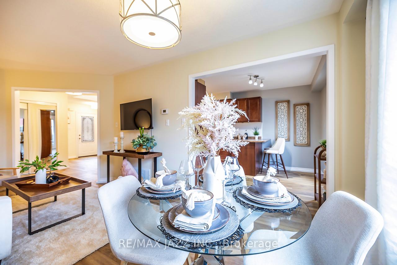 Photo 12 of 1543 Fieldgate Drive, Oshawa, Samac — HOMEH