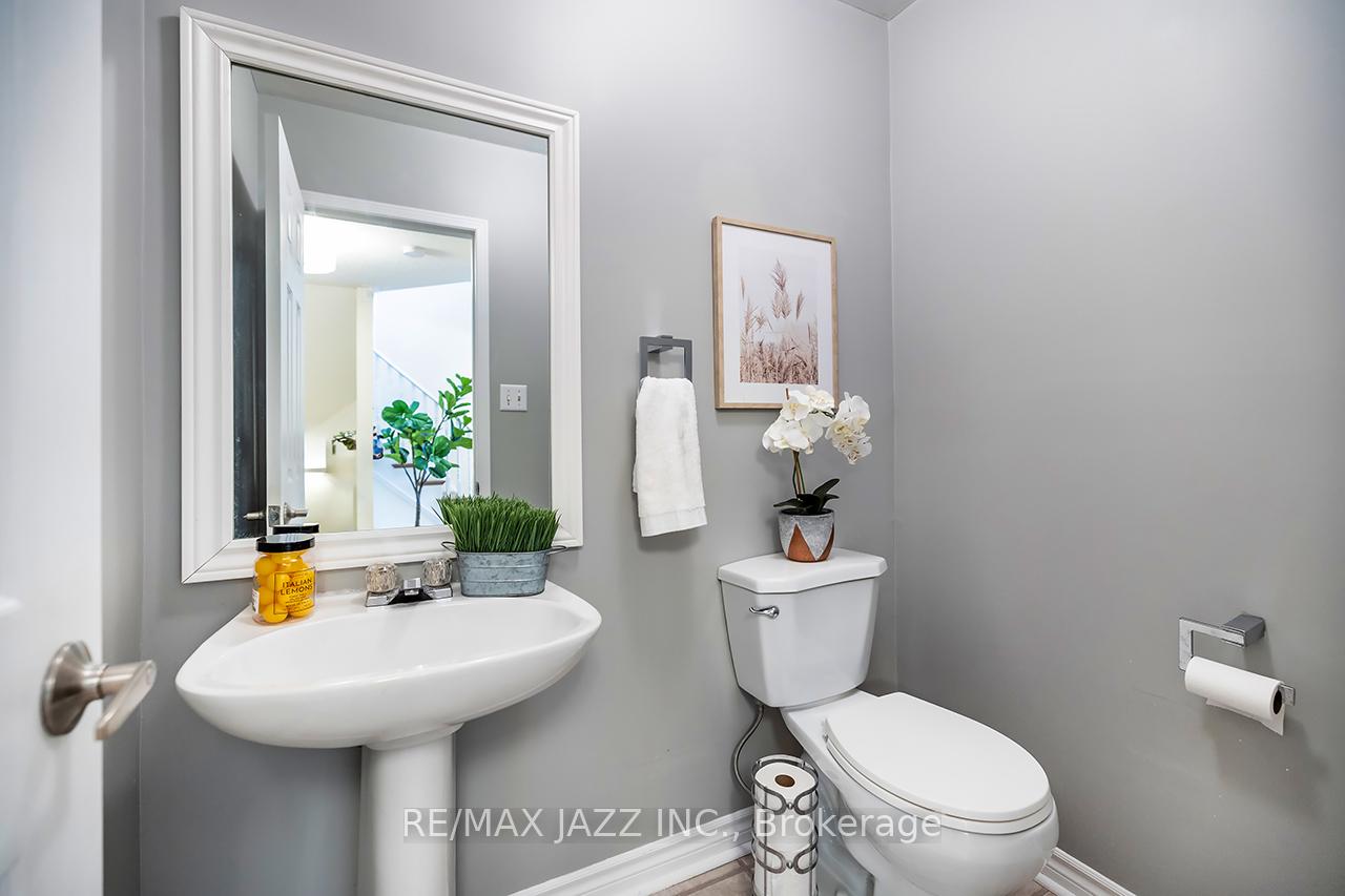 Photo 14 of 1543 Fieldgate Drive, Oshawa, Samac — HOMEH