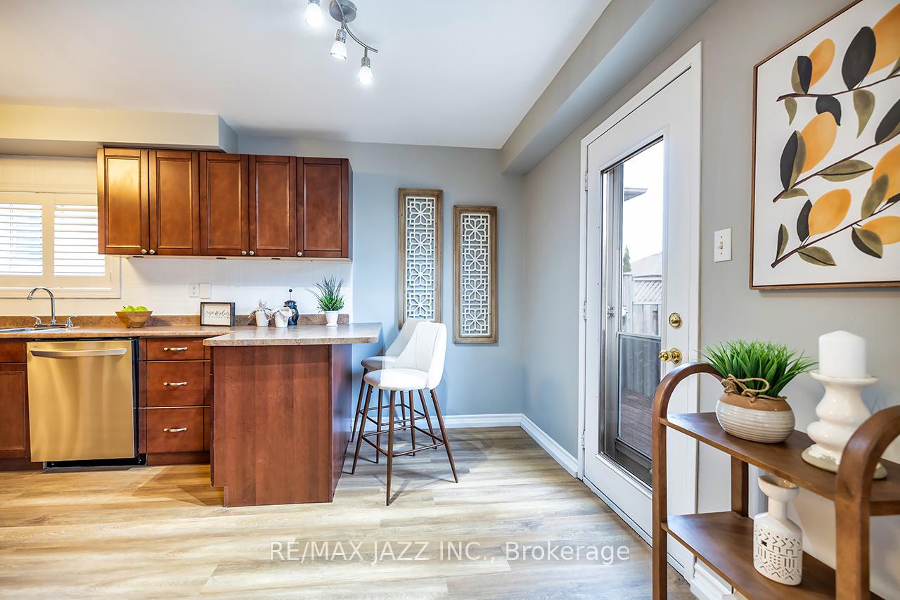 Photo 24 of 1543 Fieldgate Drive, Oshawa, Samac — HOMEH