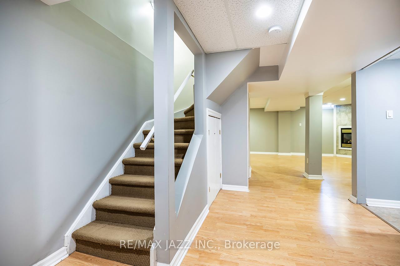 Photo 32 of 1543 Fieldgate Drive, Oshawa, Samac — HOMEH