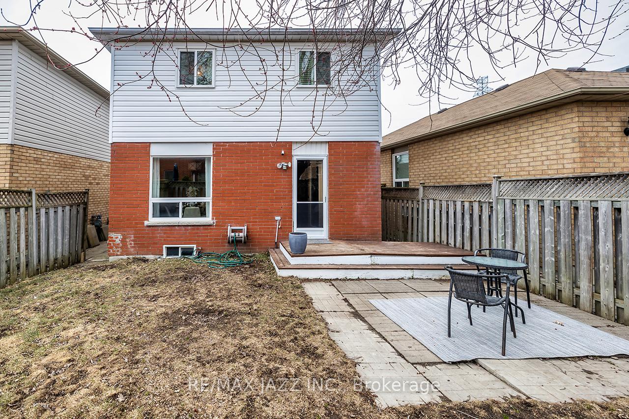 Photo 42 of 1543 Fieldgate Drive, Oshawa, Samac — HOMEH