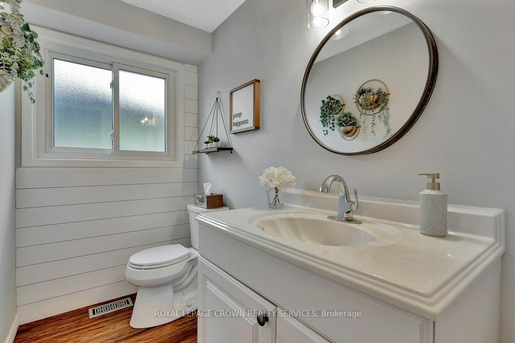 Photo 14 of 6 Meadow Crescent, Guelph, Willow West/Sugarbush/West Acres — HOMEH