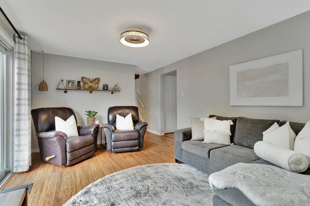 Photo 16 of 6 Meadow Crescent, Guelph, Willow West/Sugarbush/West Acres — HOMEH