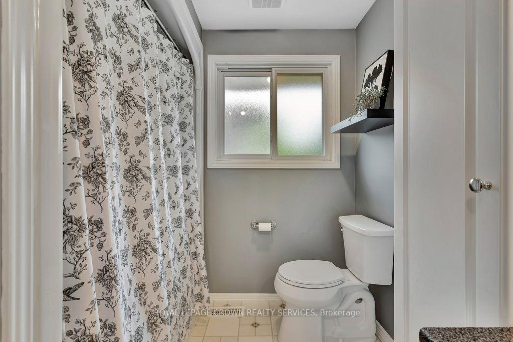 Photo 23 of 6 Meadow Crescent, Guelph, Willow West/Sugarbush/West Acres — HOMEH