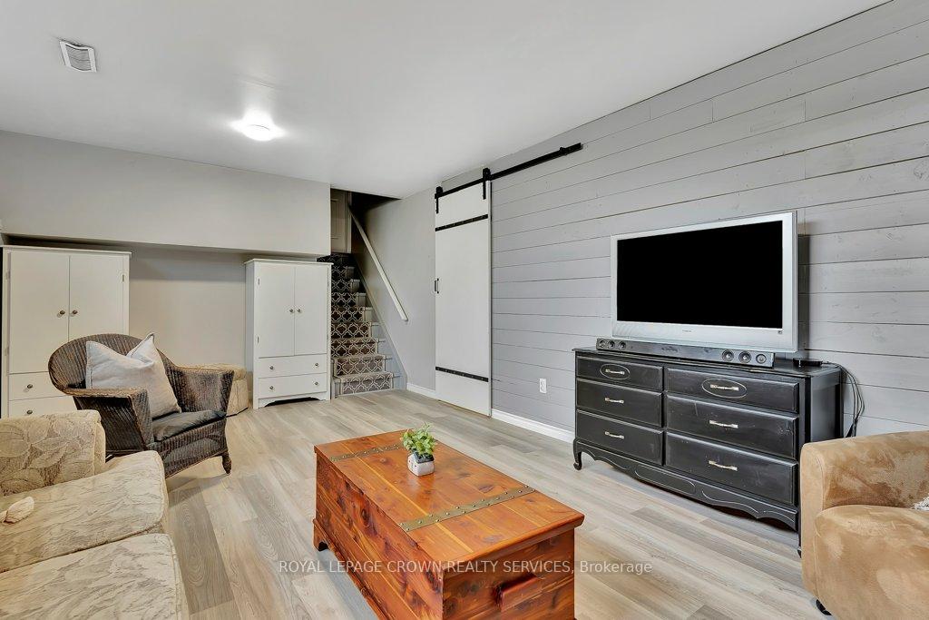 Photo 25 of 6 Meadow Crescent, Guelph, Willow West/Sugarbush/West Acres — HOMEH