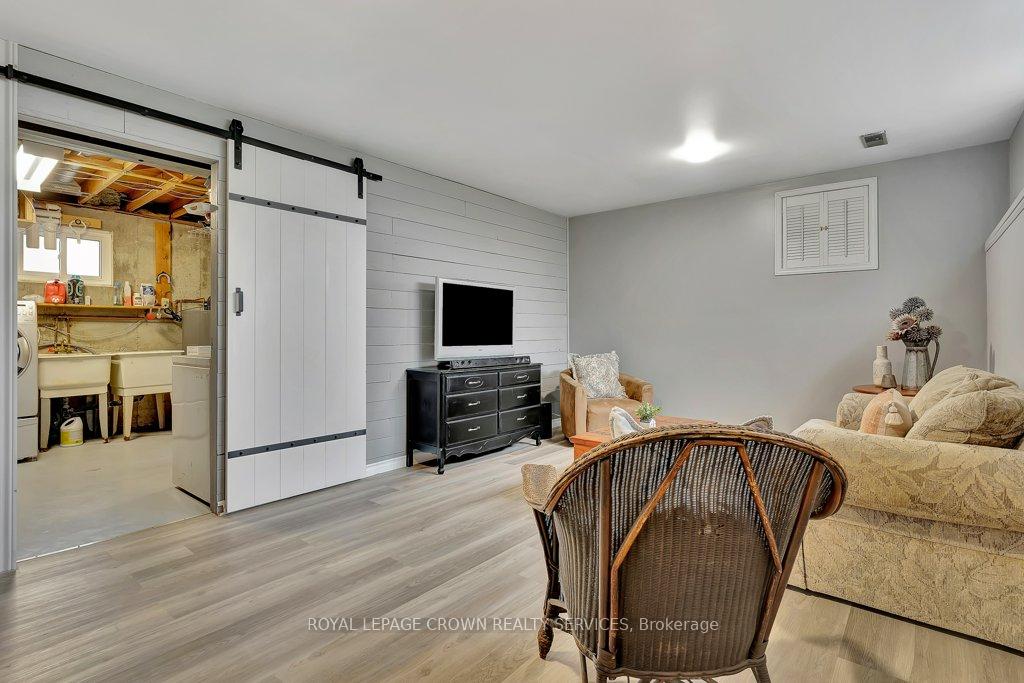 Photo 26 of 6 Meadow Crescent, Guelph, Willow West/Sugarbush/West Acres — HOMEH