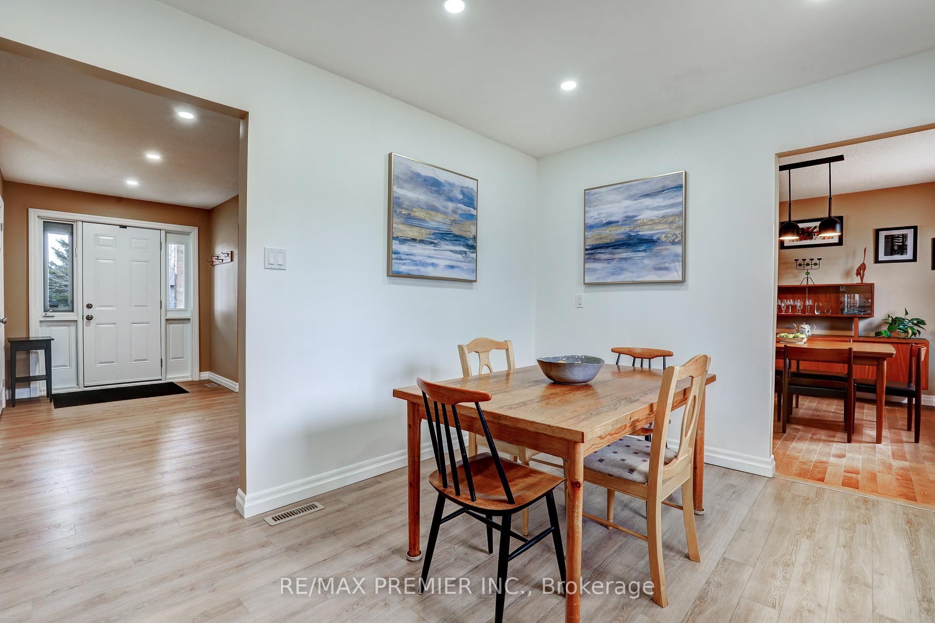 Photo 11 of 2 Norton Drive, Uxbridge, Rural Uxbridge — HOMEH