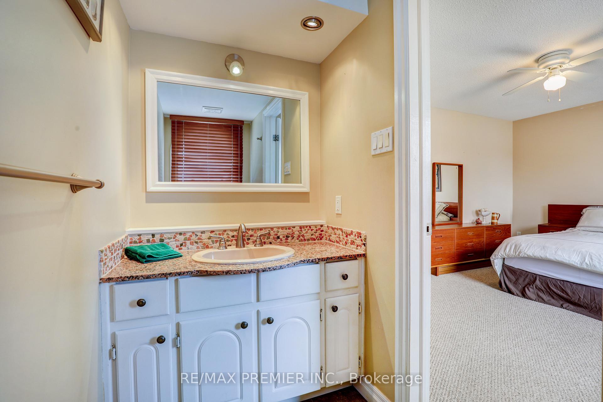Photo 14 of 2 Norton Drive, Uxbridge, Rural Uxbridge — HOMEH