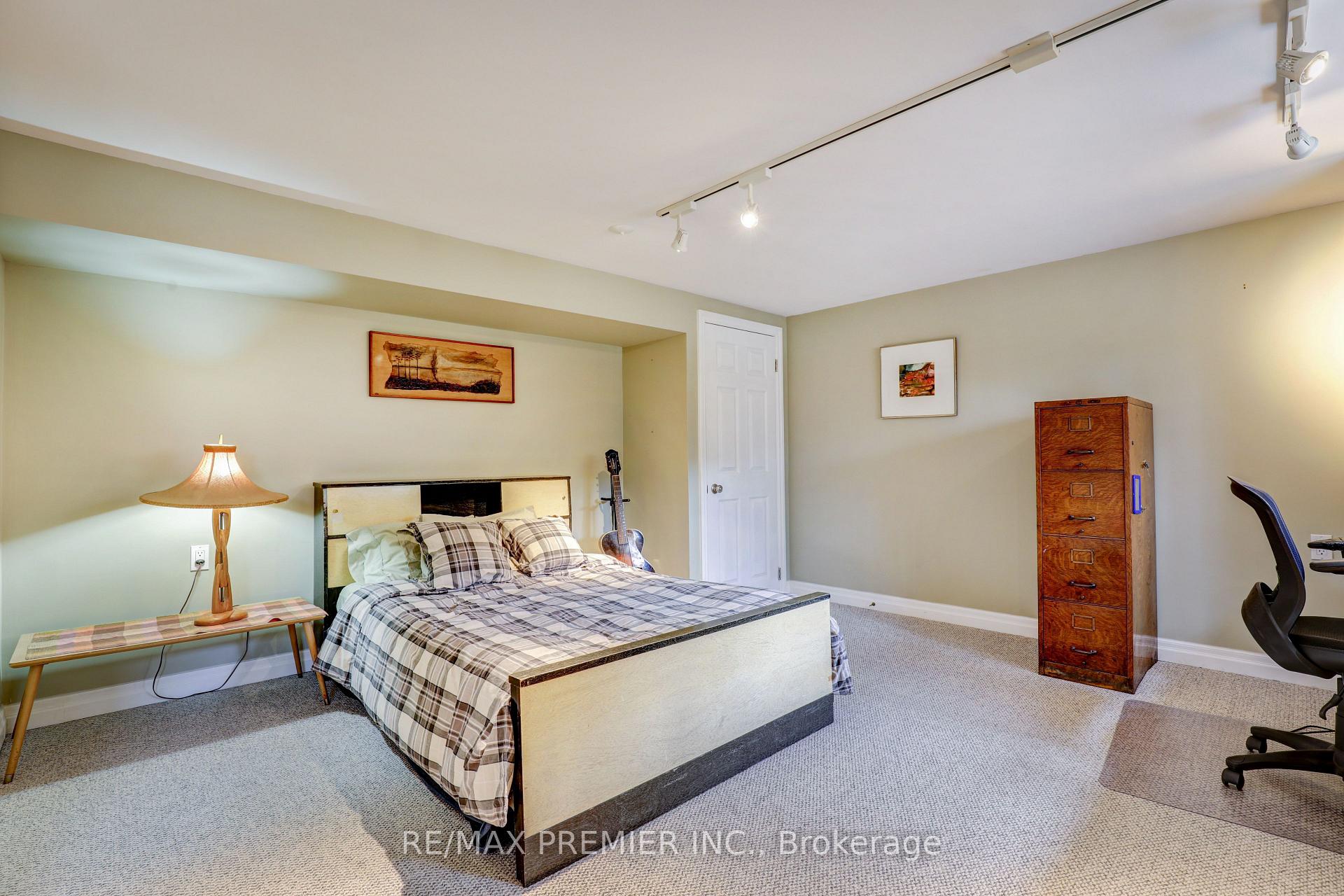 Photo 12 of 2 Norton Drive, Uxbridge, Rural Uxbridge — HOMEH